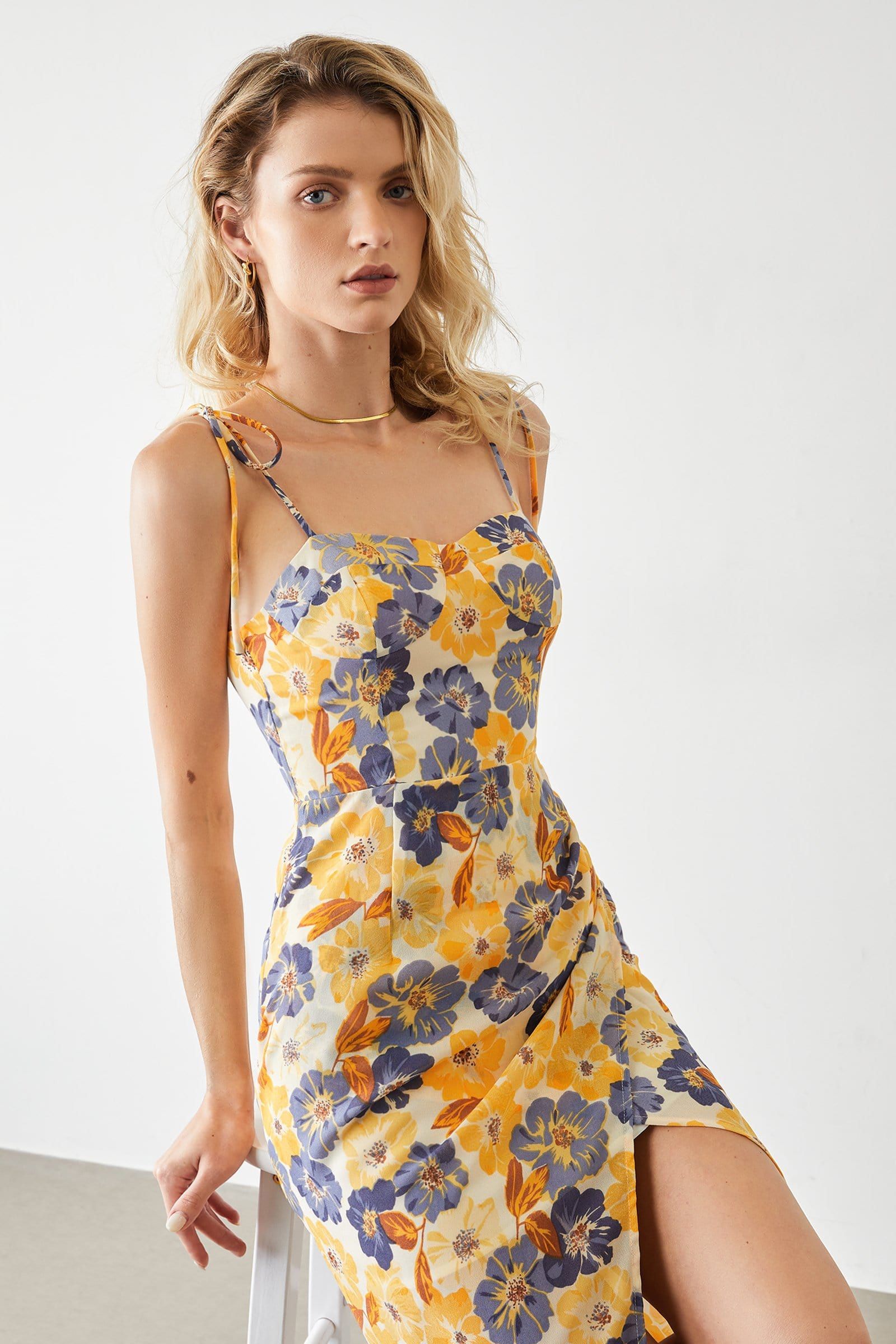 Paityn Gold Floral Midi Dress | J.ING