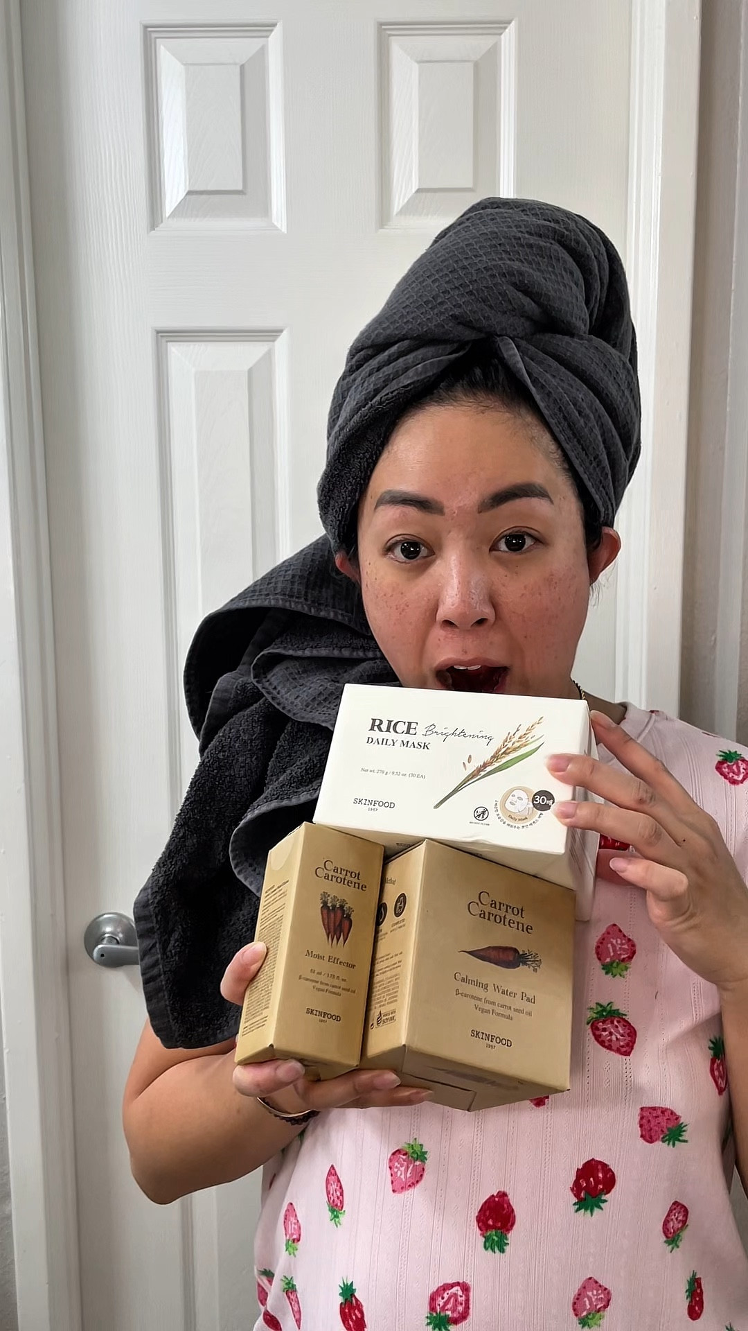 Healthy and hydrated skin with @skinfood_global @skinfood_official @skinfood_global_creators @yesstyleinfluencers @yesstyle 

🧡 Carrot Carotene Calming Water Pad
🧡 Rice Brightening Daily Mask
🧡 Carrot Carotene Moist Effector

#SkinFood #YesStyle #CarrotCarotene #RiceBrighteningDailyMask #CalmingWaterPad #MoistEffector 

#LTKBeauty