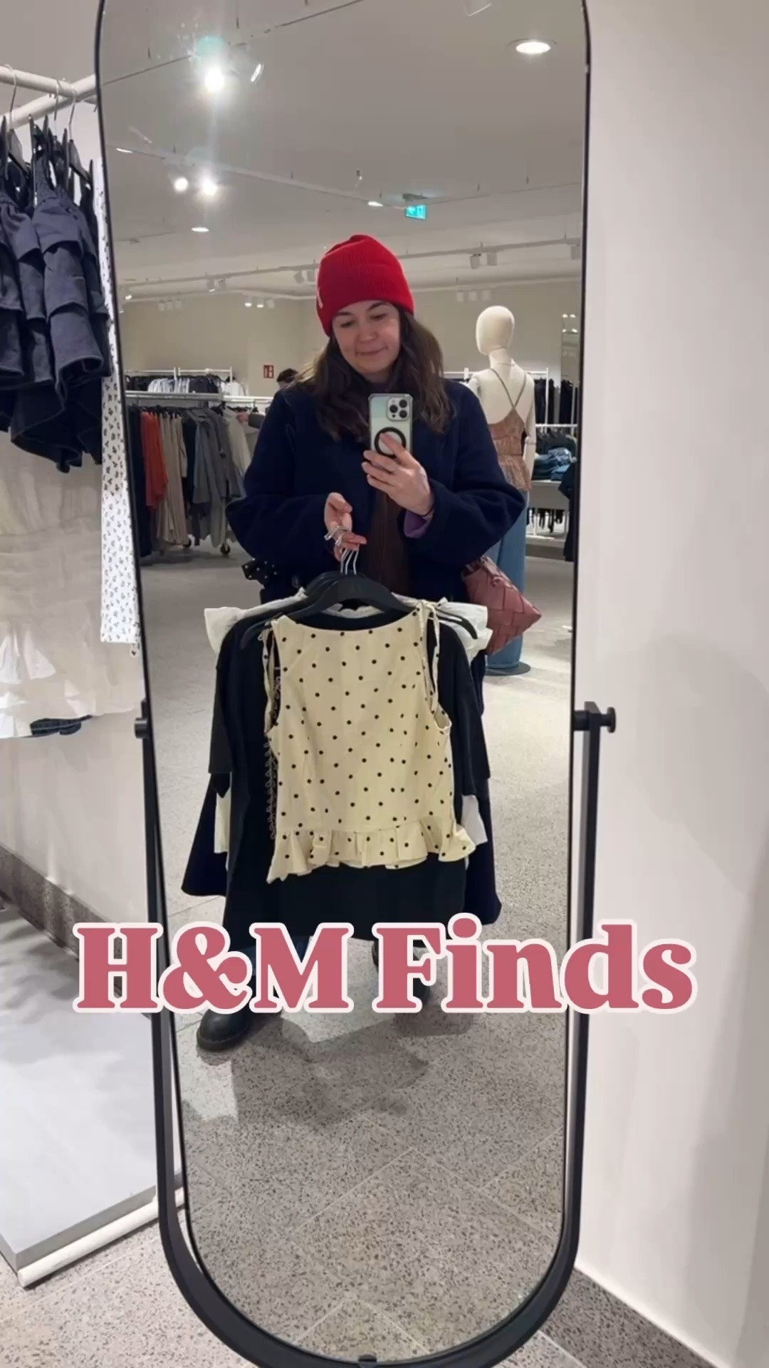 Auf der Suche nach dem tollen Polka Dot Top in der richtigen Größe hab ich bei H&M so viel Schönes entdeckt! Das Top leider nicht, aber die Perlen hab ich für euch verlinkt, damit ihr nicht so lange suchen müsst. #spring #frühling #fashionfinds #h&m 

#LTKspring #LTKdeutschland