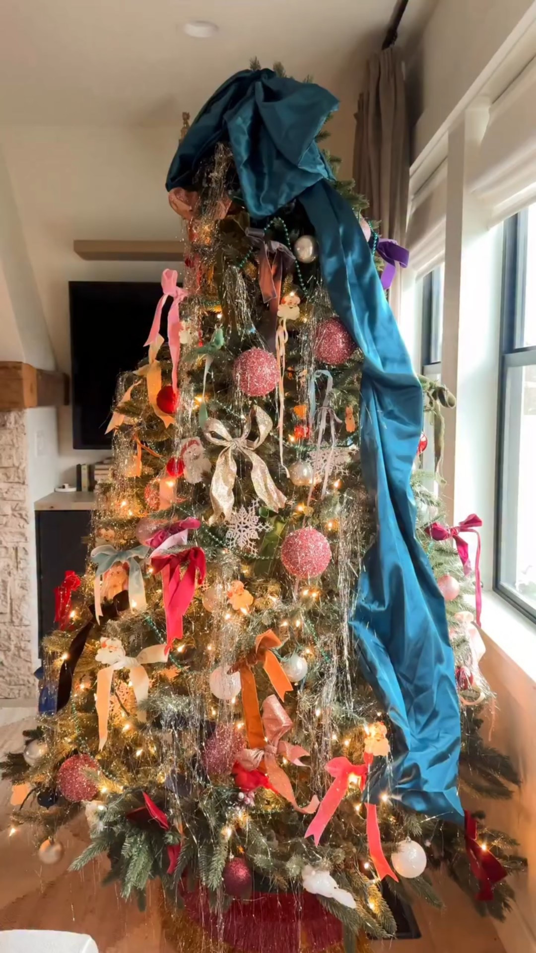 Dutches Ribbonwick (thanks chat for helping me name her!)! After vacuuming up tinsel even from last year, she’s all done!  Now to complete her with the rest of her friends of Christmas decor to come!! ✨🎄🎀💛🧡🩵🩷💙♥️

@dyson was the unpaid actor for this and will be for the next year! Yay for tinsel!

#Christmas #christmastree #vintagechristmas

#LTKHoliday #LTKHome #LTKSeasonal