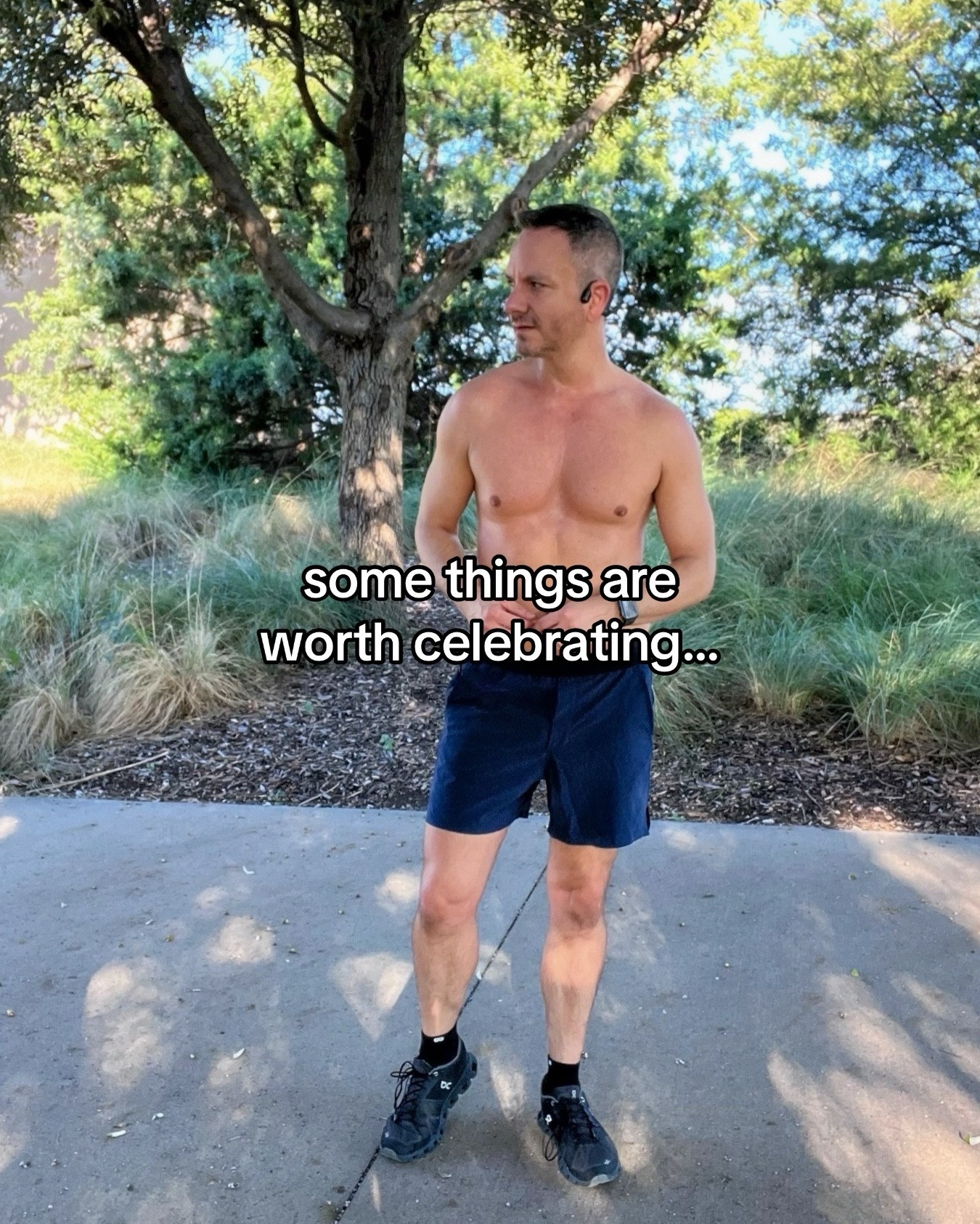 Sunday runs hit different when your legs and your playlist both show up. Still chasing that pace that feels just hard enough to make you proud.

#LTKMens #LTKActive