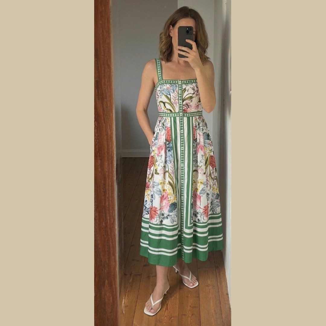 A dress that could be the perfect occasion wear #chelseaflowershow #over50 #summerdresses