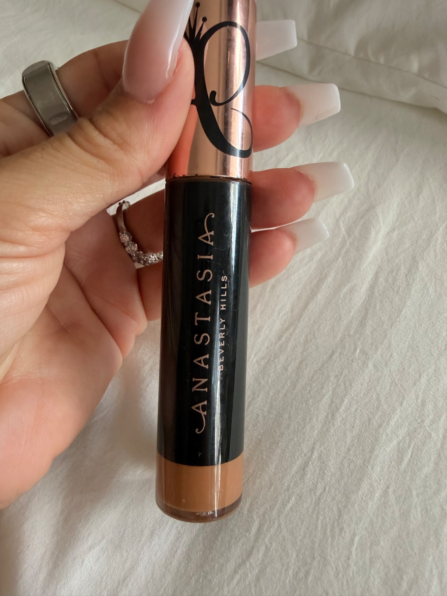 This contour… unreal 🤍 blends like butter and gives the most natural sculpt ✨
Literally my go-to every day



#LTKgrwm #LTKmomlife #LTKselfcare