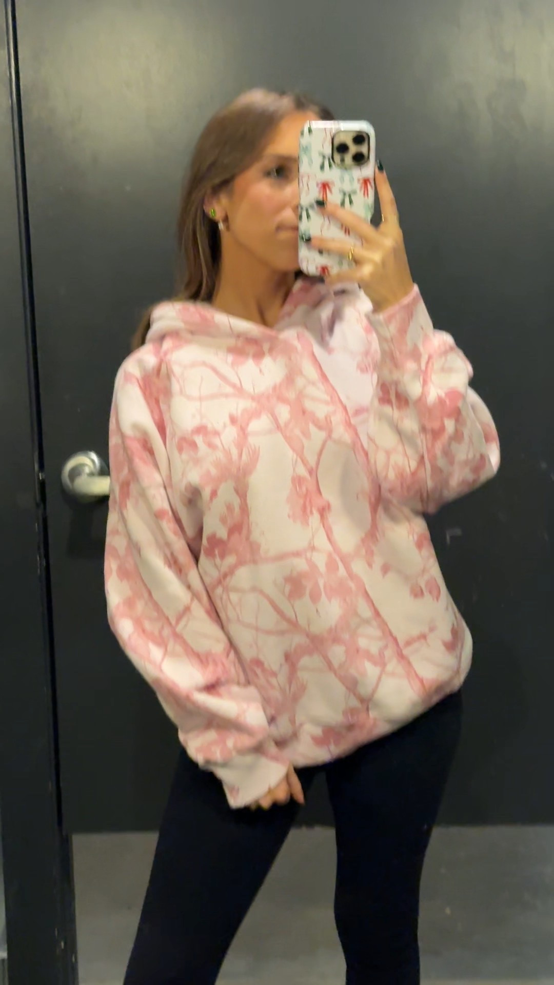 Pink camo on sale 🥰



Abercrombie and fitch, Abercrombie, comfy style, sale, cozy, sweatshirt, hoodie 

#LTKSaleAlert #LTKdayinmylife #LTKvlog