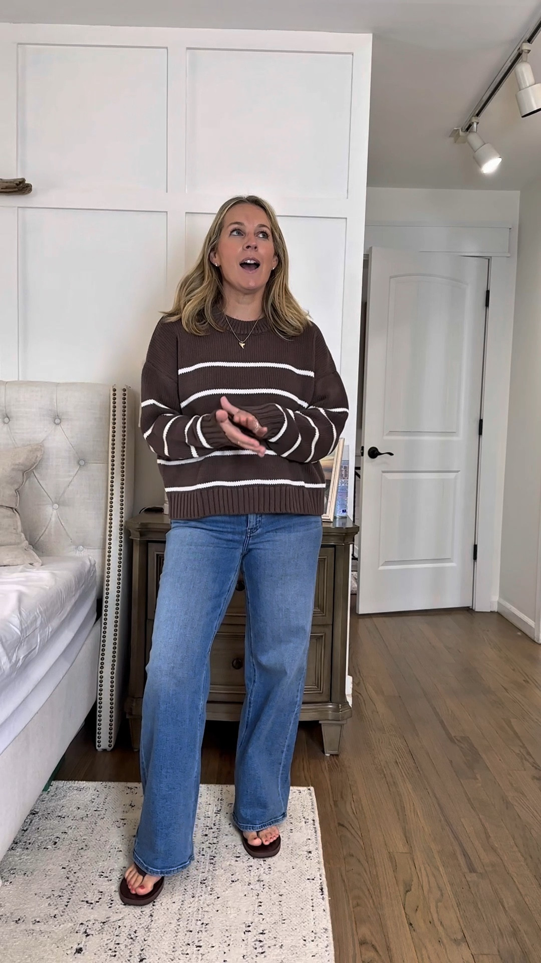 @onequince Fall Luxe For Less 👏Double tap & comment for links! Details on outfits are below, including sizing. 
🛍️Ways to easily shop this post:
▫️Follow me on the @shop.LTK app (link in bio)
▫️Comment below for a dm w/ the direct link!
▫️Click this link: 
Don’t forget to hit the 🔔next to my name on LTK to get notified when I post exclusive content, things go on sale or come back in stock! You can ❤️favorite items or posts to keep a closer eye on things you love too! #liketkit

These timeless pieces from @onequince are closet staples you’ll wear on repeat:
 ✨ Bella Wide Leg Stretch Jeans (I’m 5'3" wearing the 30" inseam)
 ✨ 100% Organic Cotton Sweaters — both the pullover + cardigan are Mediums for that relaxed, luxe look
 ✨ And this suede bag? Elevated. Effortless. A total must-have for Fall.
#quincepartner #FallOutfitInspo #OldMoneyStyle #FallFashion2025 #ClassicStyle #TransitionalStyle #WideLegJeans #SweaterWeather #EffortlessStyle #ClosetStaples #Over40Style #MomStyle


#LTKFindsUnder50 #LTKStyleTip #LTKWorkwear