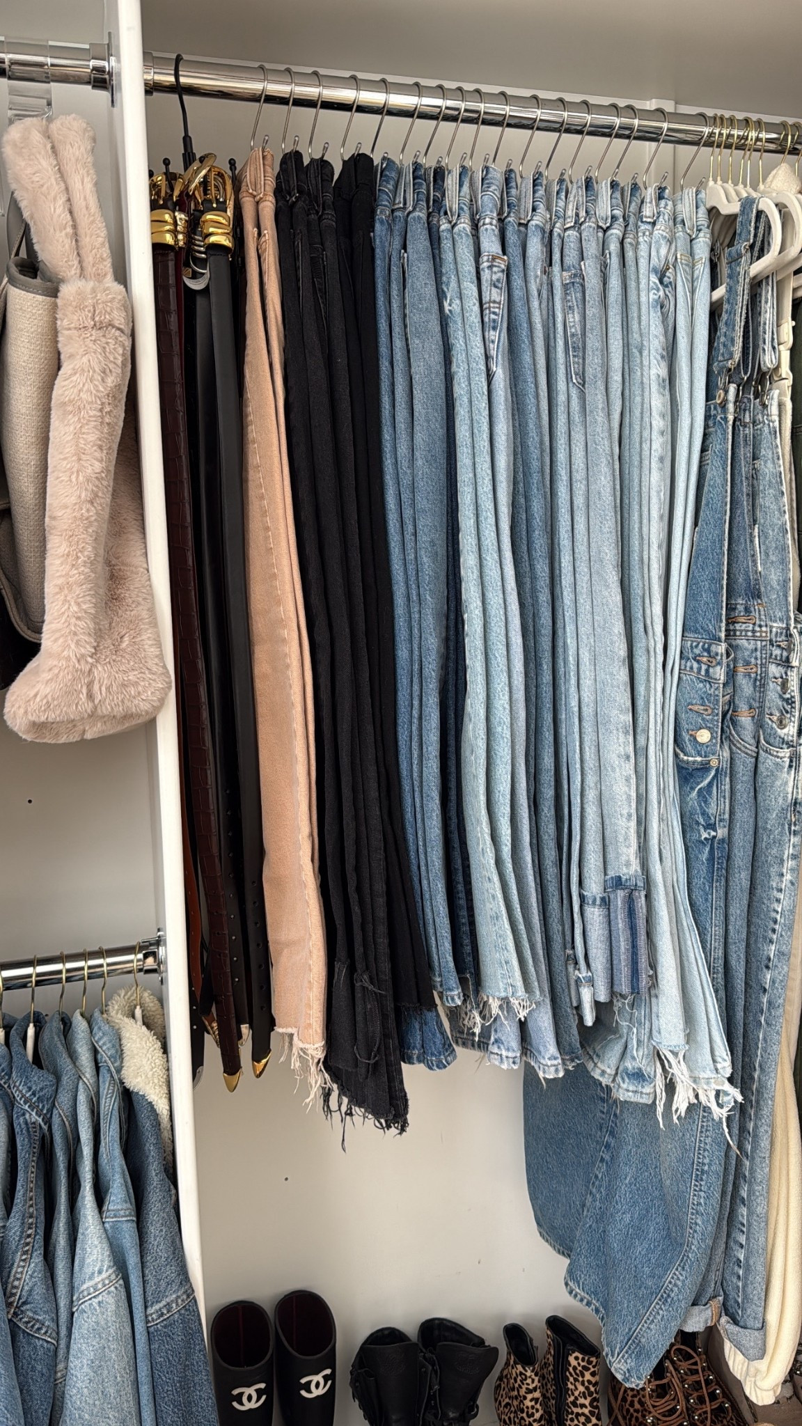 Closer organization hooks for bags, belts and jeans!👏🏻

Amazon home 
New year 
Cleanout 
Organizers 

#LTKHome