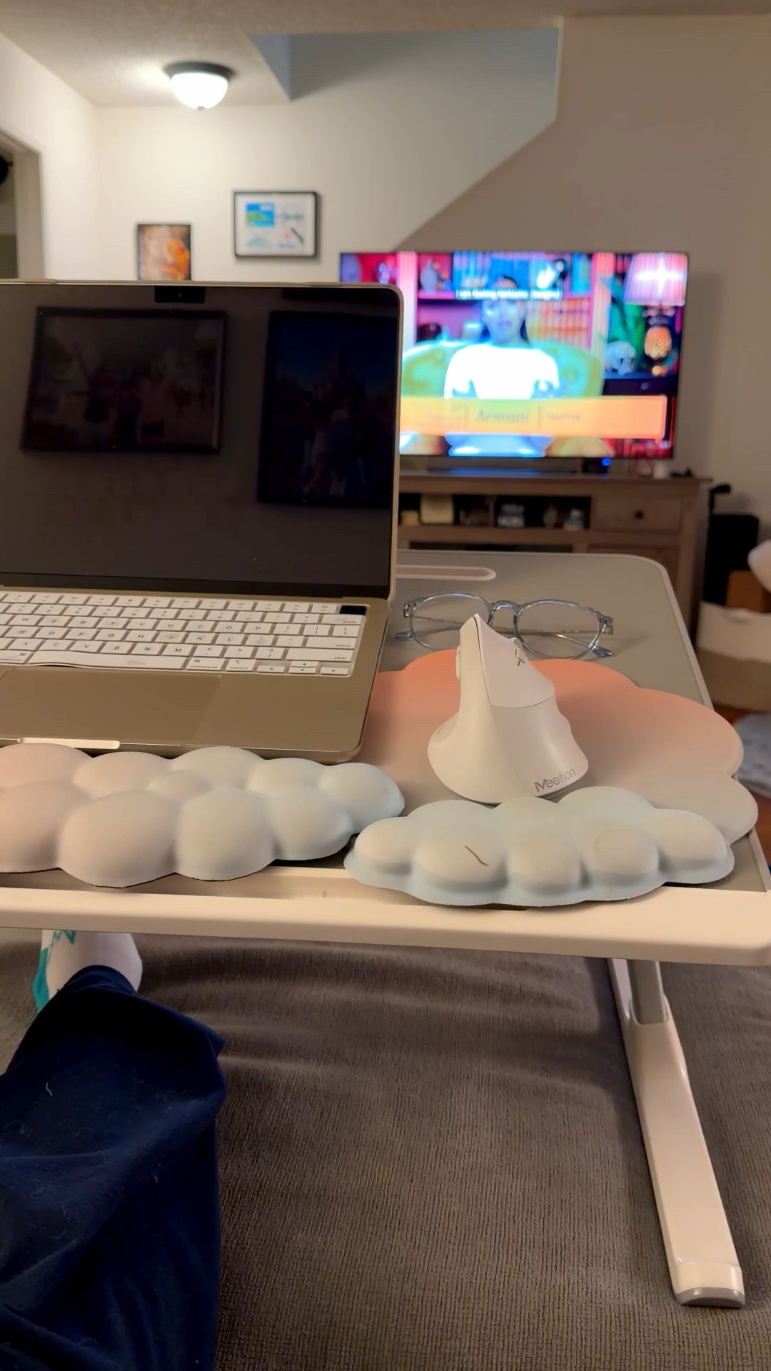 A bit of work on this calm Friday night while watching some Traitors UK ☺️

#LTKmomlife #LTKOver40 #LTKdayinmylife