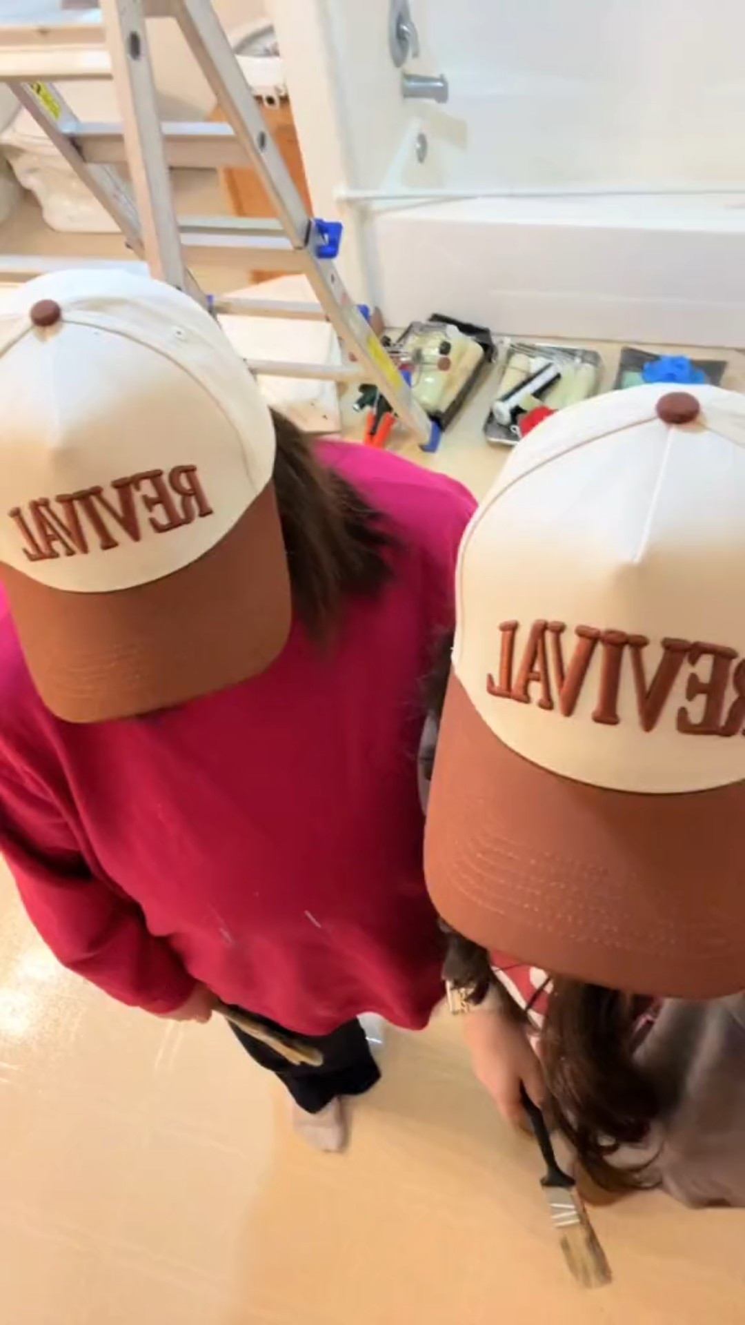 We love this hat just like you do! It’s the perfect staple to make a super casual outfit cute and elevated! 🙌🏼🤎

#LTKgrwm #LTKmomlife #LTKootd