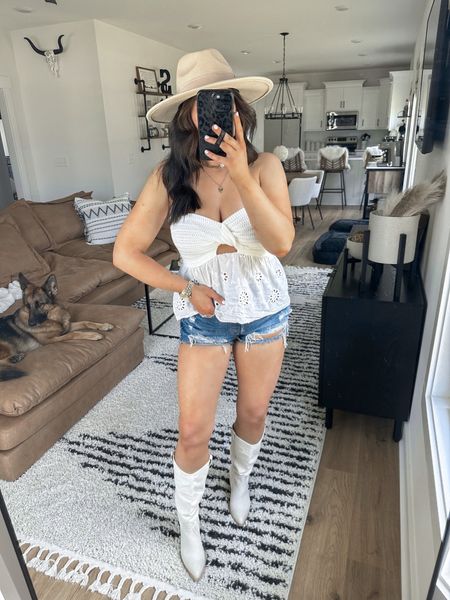 Top — xs
Shorts — 26

western fashion | western outfit | country concert outfit | Nashville outfit | crochet tube top | eyelet tube top | Levi’s denim shorts | Levi’s cutoffs | ivory western boots | ivory cowgirl boots | white western boots | white cowgirl boots | white cowboy boots | ivory cowboy boots 



#LTKunder50 #LTKunder100 #LTKshoecrush