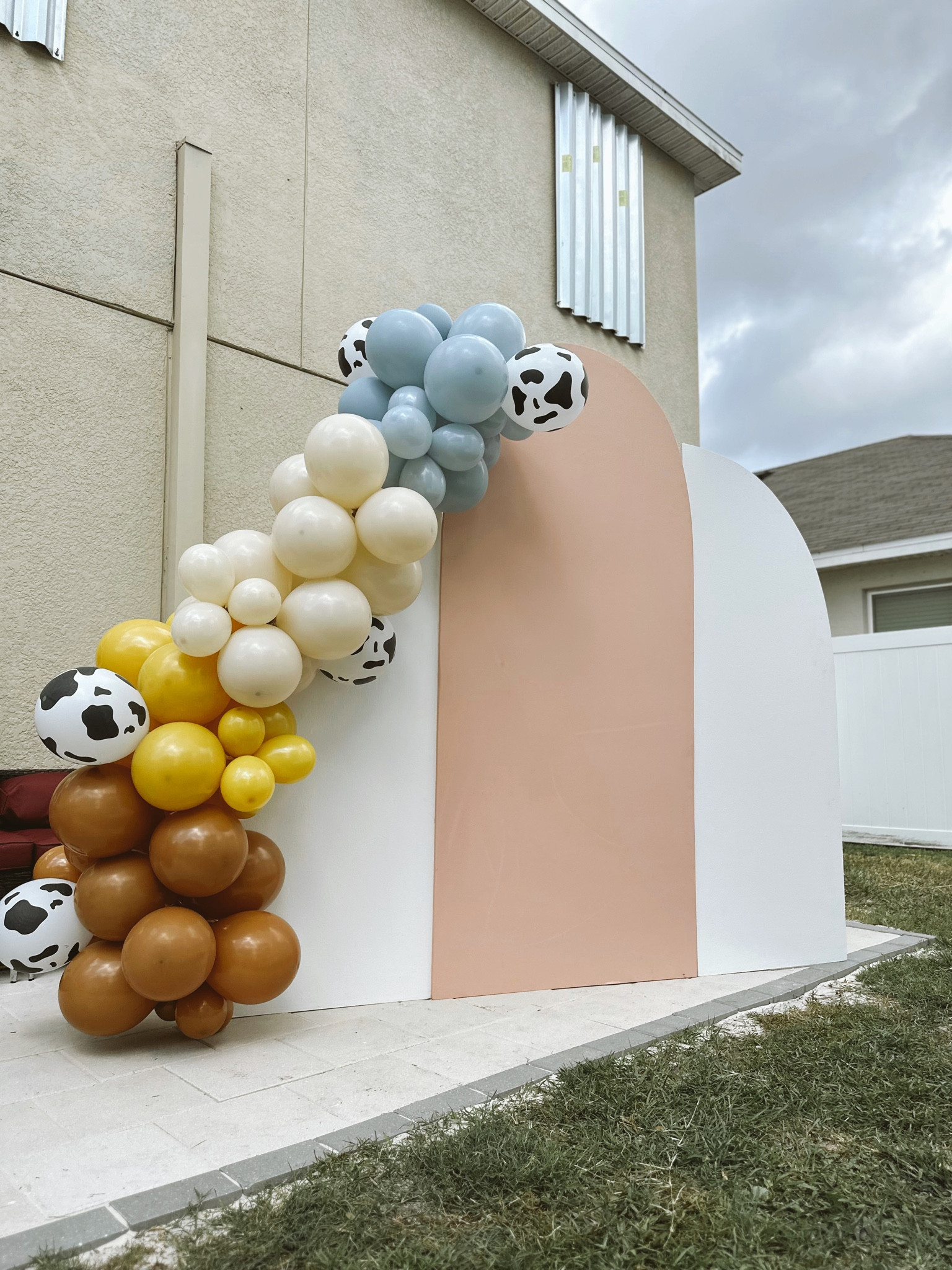 IM OBSESSED WITH MY DAUGHTER TOY STORY THEME BALLOON ARCH! 


#toddlerbirthday
#toystorytheme
#toystorybirthday
#daughterbirthday
#smallbusiness
#balloonarch

#LTKunder100 #LTKkids #LTKFind