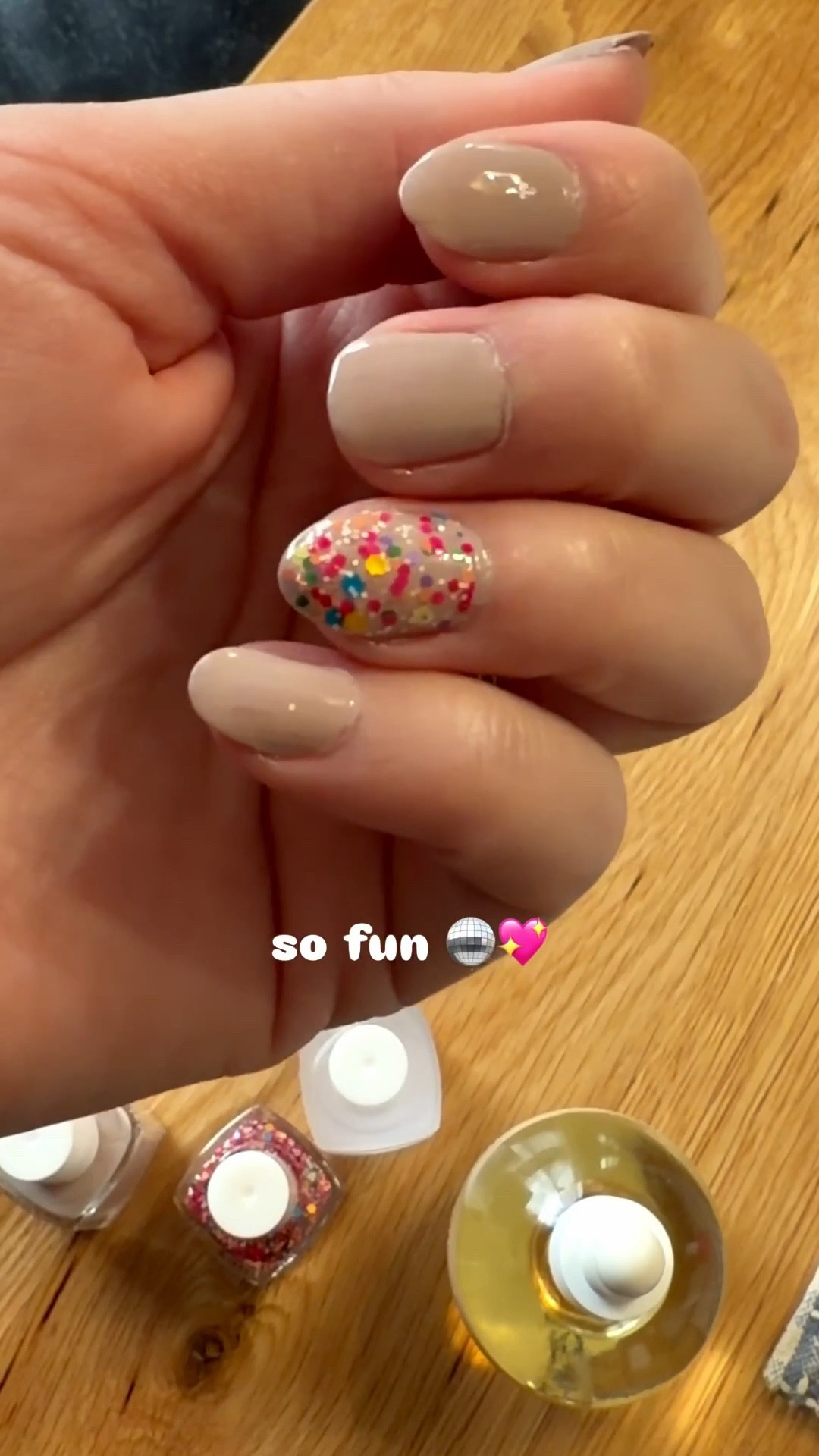 Mom + mini me have some girl time thanks to @ellamila 
Trying the NEW cuticle oil + nail care from them too and we’re so obsessed!
This clean nail care brand is vegan, cruelty-free, 17-free, and made in the USA, which makes it guilt free as a mom to a youngster.

I’ve linked the products in my LTK shop so you can easily shop everything I’m using directly there. I also tagged a few nail polish favorites in this post so you can see the exact shades.
Tap the link in my profile or open the LTK app to shop my ella+mila bundle and see all the nail care products used in the video. 

@shop.Itk @ellamila @everydaymelissa 
#ellamilapartner #liketkit #cleanbeauty #ellamila #ad

#LTKselfcare #LTKKids #LTKBeauty