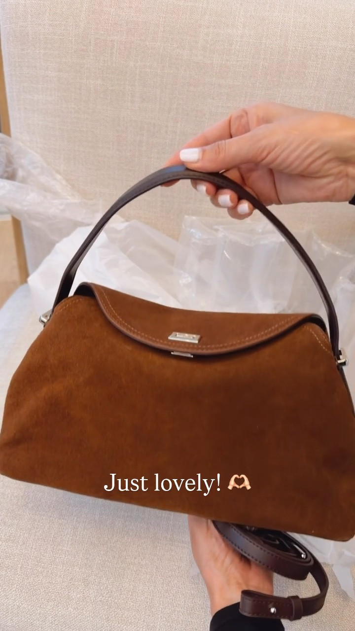 Newest Amazon suede bag 
Great quality and beautiful design

#LTKU #LTKootd #LTKOver40
