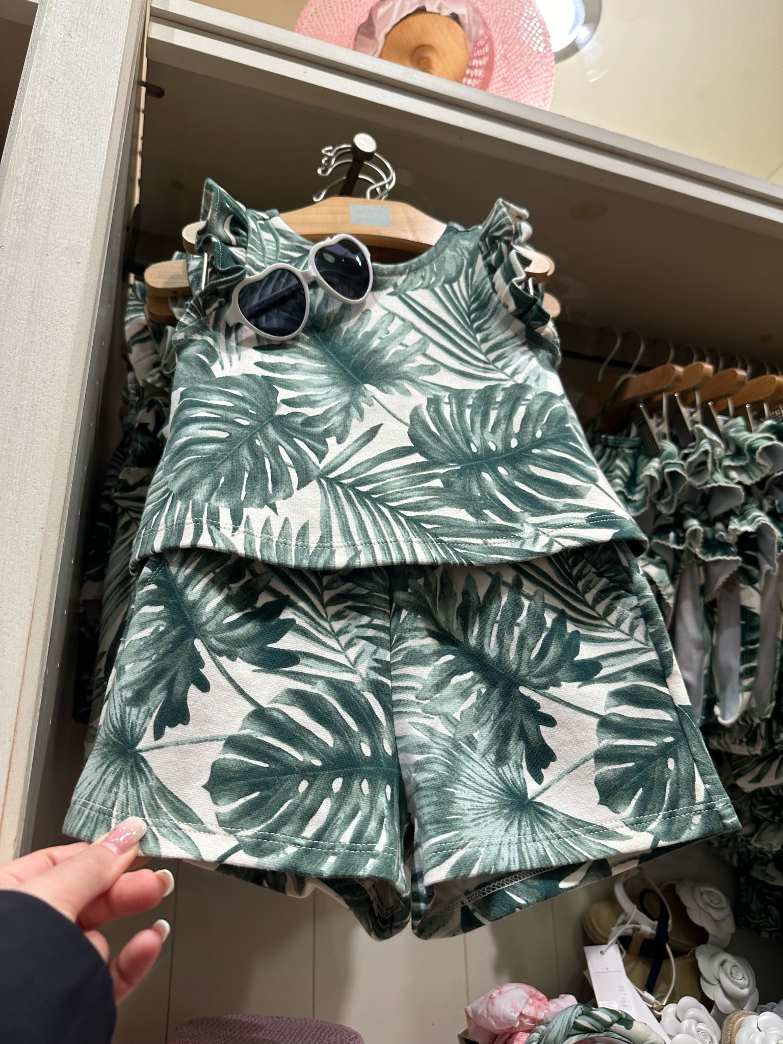 How cute is this Janie and Jack palm print set? 

#LTKKids #LTKBaby #LTKSeasonal