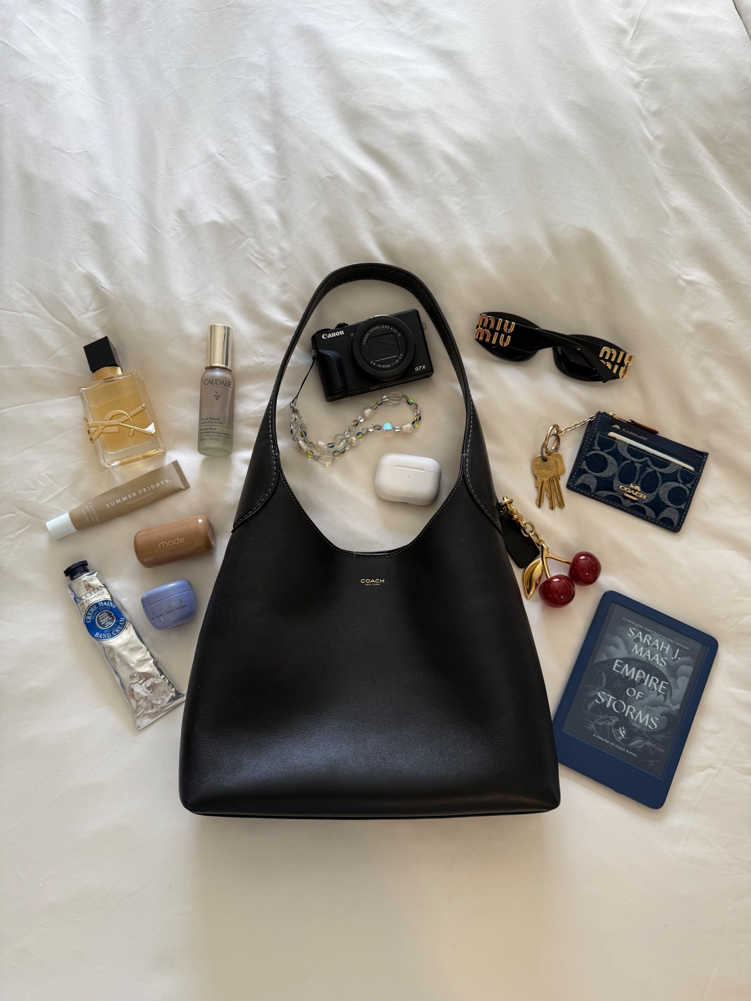 what’s in my Coach Brooklyn👜

#LTKTravel #LTKBeauty #LTKItBag