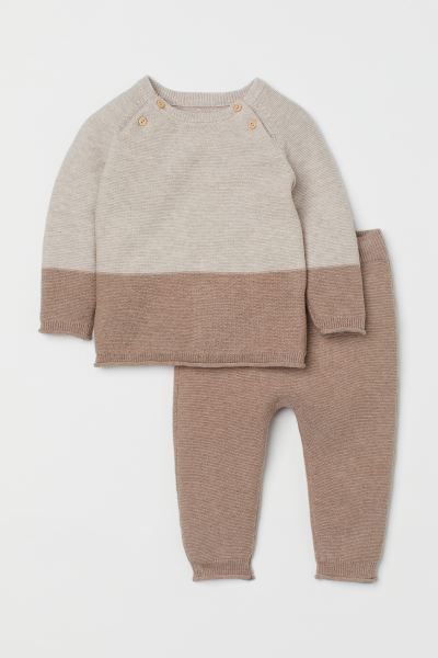 Baby Exclusive. Set with sweater and pants in garter-stitched fabric made from soft, organic cott... | H&M (US)