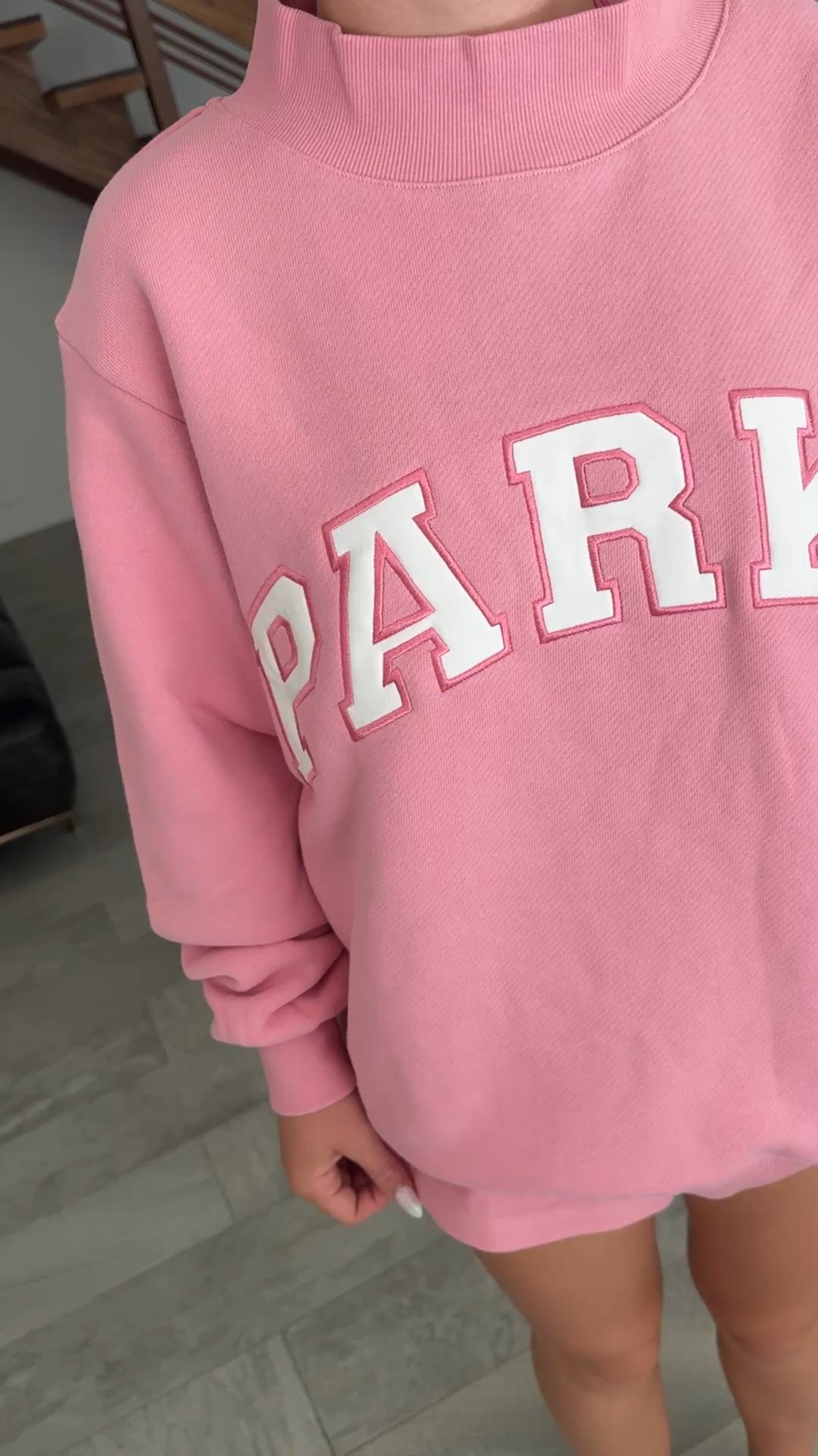 Goldie is wearing xs/s in @parke