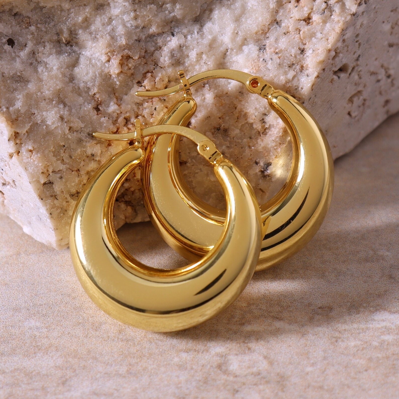 Chunky hoop earrings #ad

#LTKBeauty
