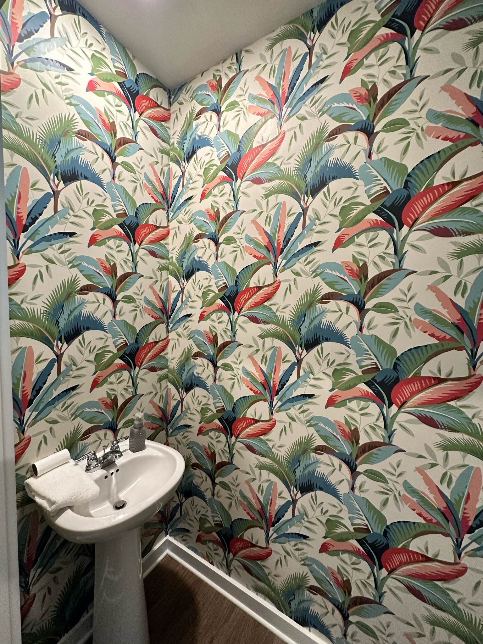 Beautiful powder room wallpaper installation from York Wallcoverings! This is also available in other colors!

#LTKhome