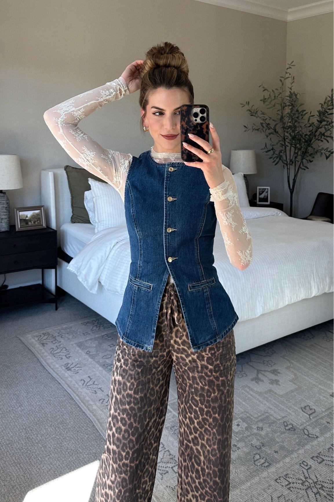 Just me and my leopard pants against the world. Wearing size small in everything.

#LTKFindsUnder100 #LTKSeasonal