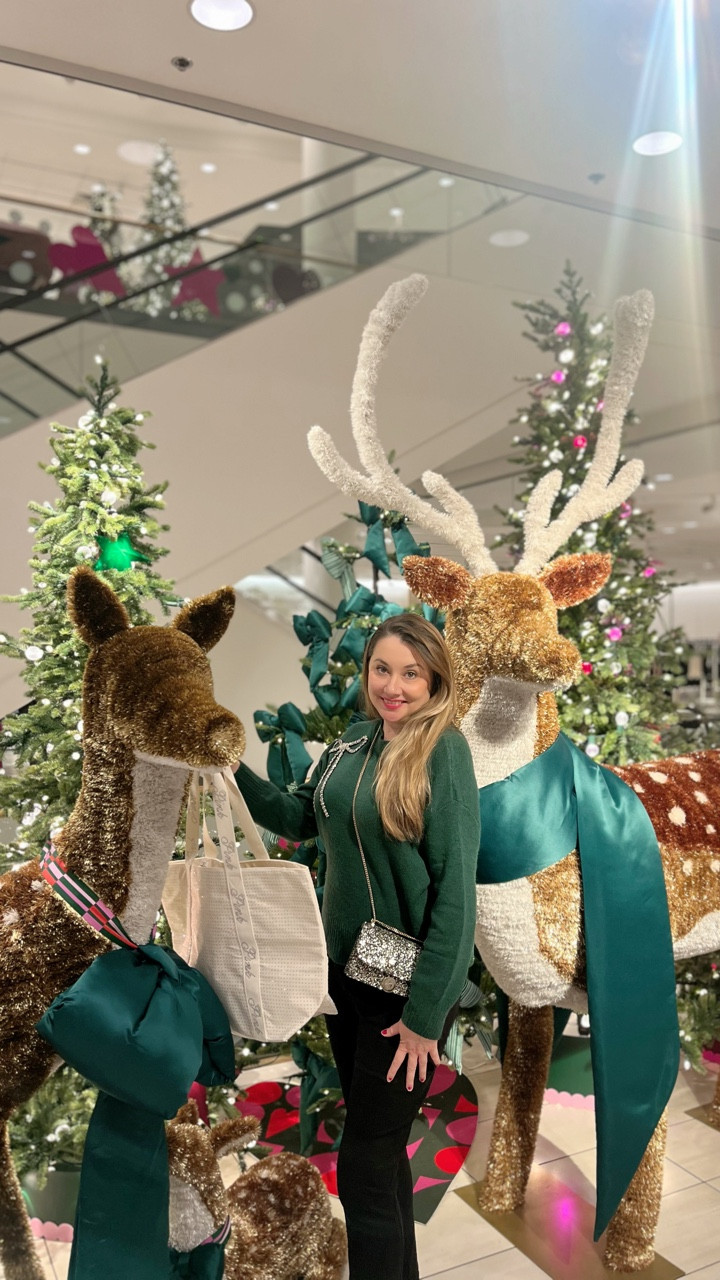 I went Black Friday shopping in Las Vegas so you don’t have to! All the good stuff is linked here:)
#blackfriday #cyberMonday #Sale #Shoppingg

#LTKHoliday #LTKCyberWeek #LTKdayinmylife