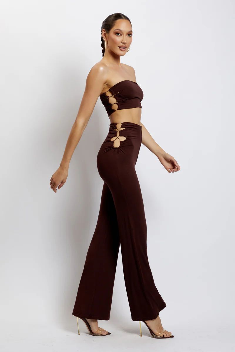 Eleanor Ruched Cut Out Pants - Chocolate | MESHKI US