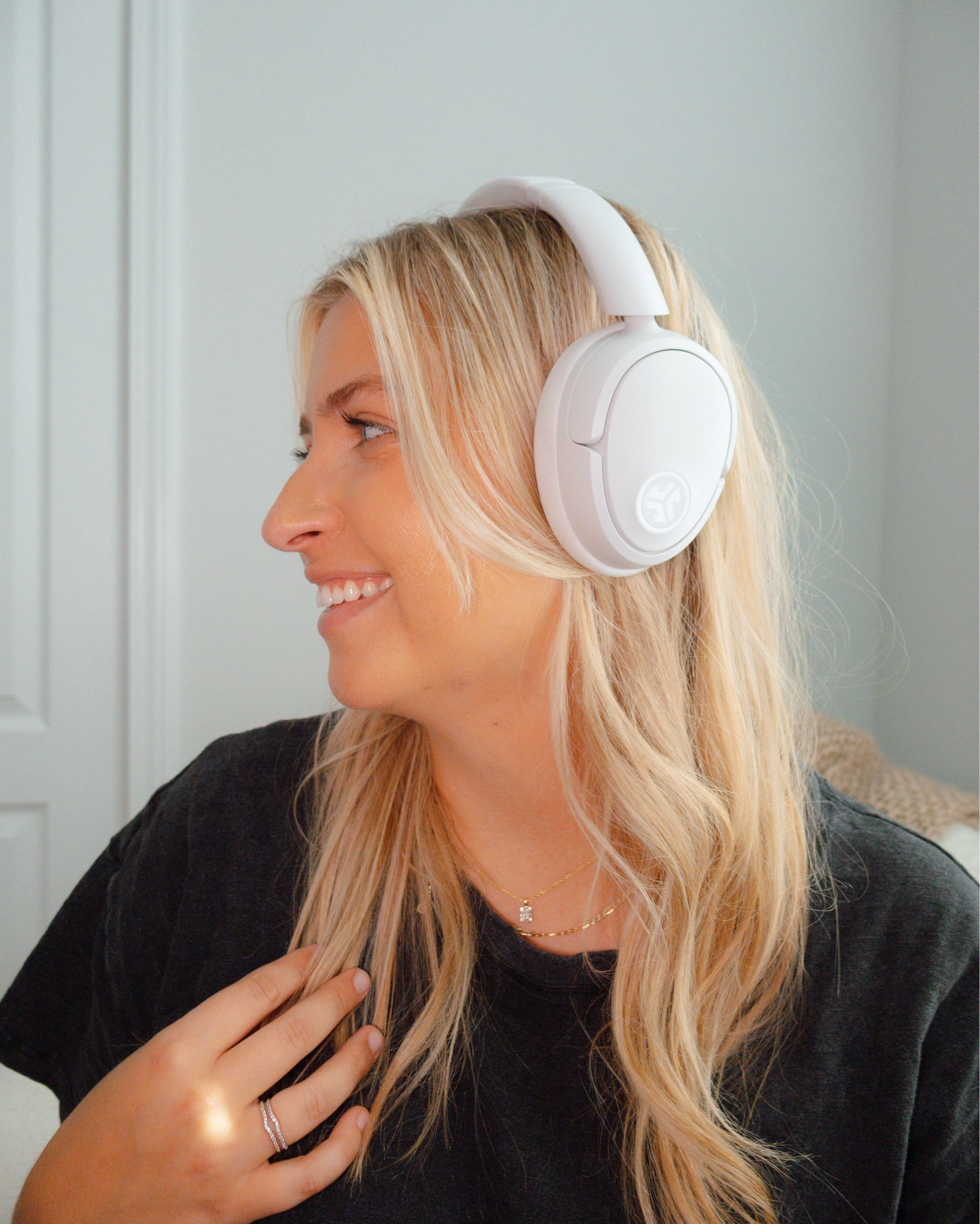 My new favorite affordable headphones 🎧 for under $80
#amazonfinds 

#LTKFindsUnder100 #LTKFitness