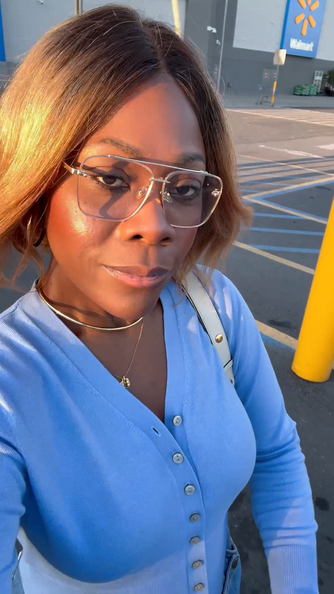 A lil OOTD 🦋 
I went to Walmart earlier today to check out the Charmin forever roll and it was a success. This thing is huge and will literally last forever ! Truly forever 😅

#LTKmomlife #LTKHome #LTKdayinmylife