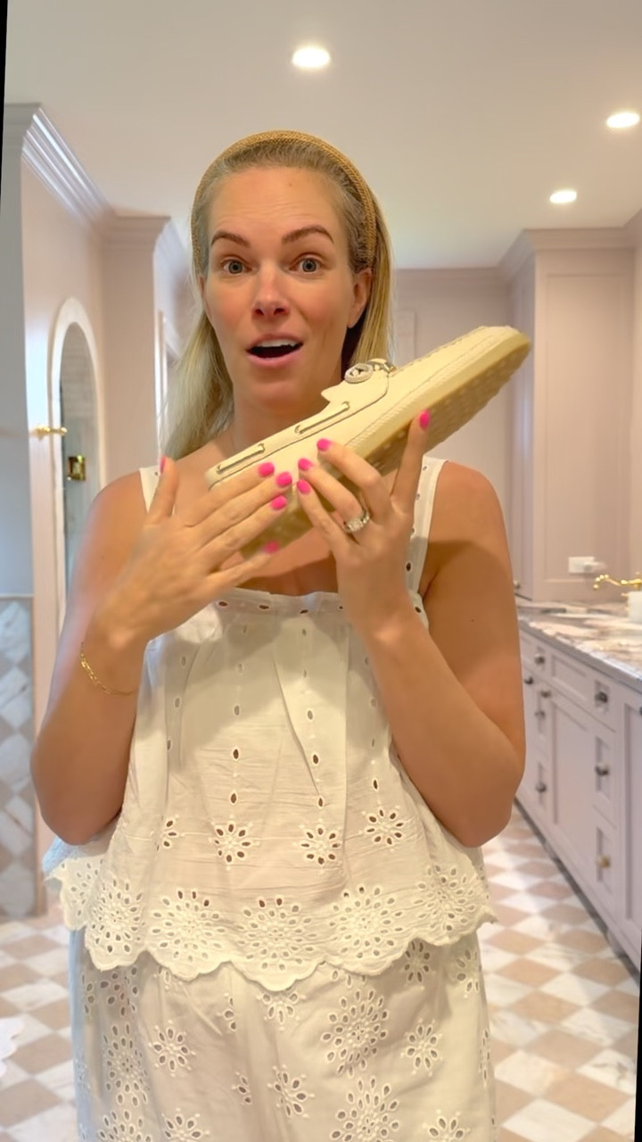 My go-to summer shoe collection! They are so comfortable and chic, my favorite look for less purchases! Summer shoe collection, sandals, platforms, boat shoes