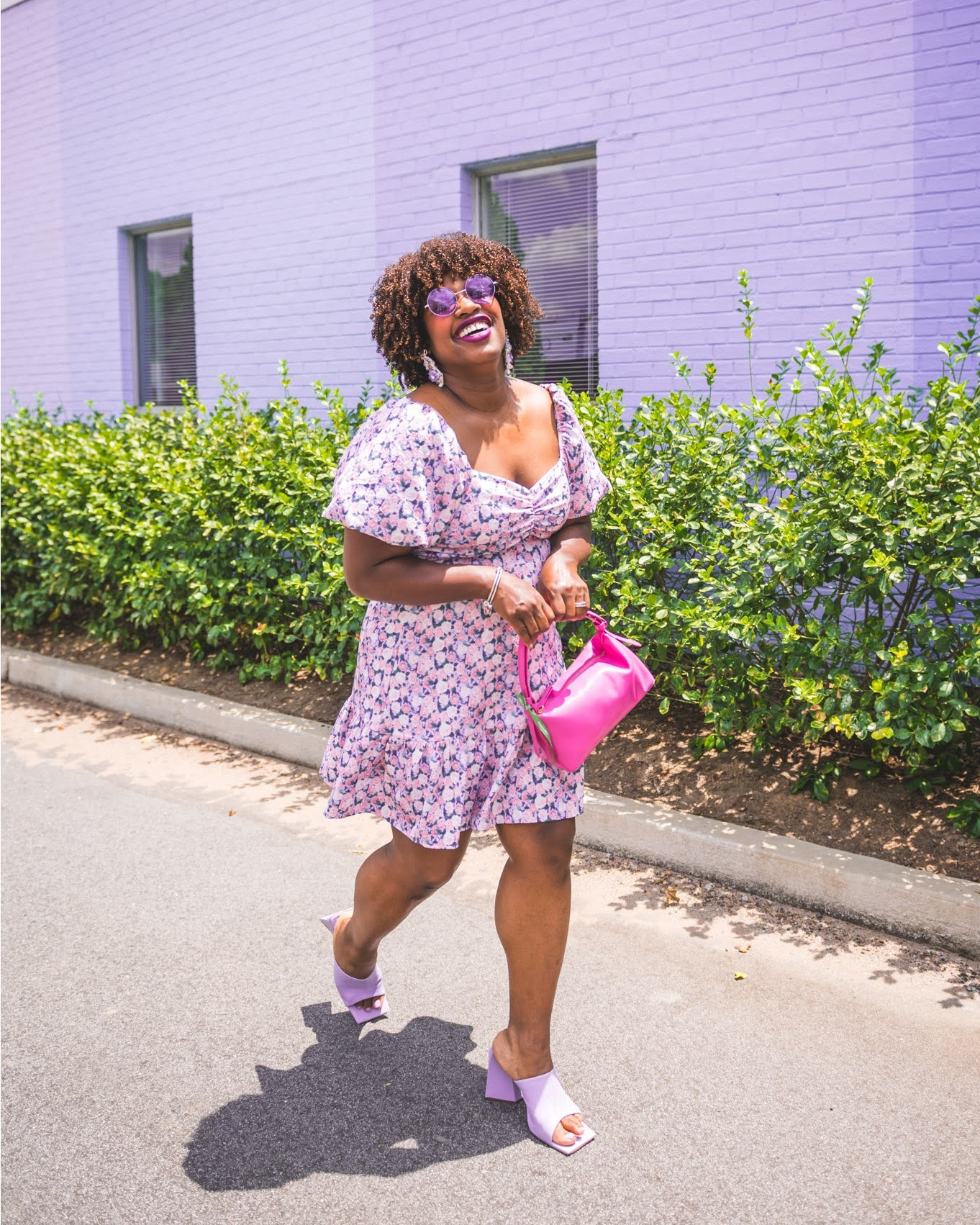 
I’m in my shoulder bag era. Also, is pink and purple a vibe or what? For the latest @verabradley August arrivals, check the link in my bio.
#verabradley, #VeraBradleyPartner, #boldandinspired, #VBAug24
