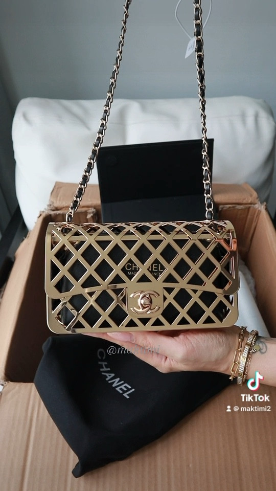 Chanel Classic Flap Bag DUPES #chanel #luxury #bags #fashion