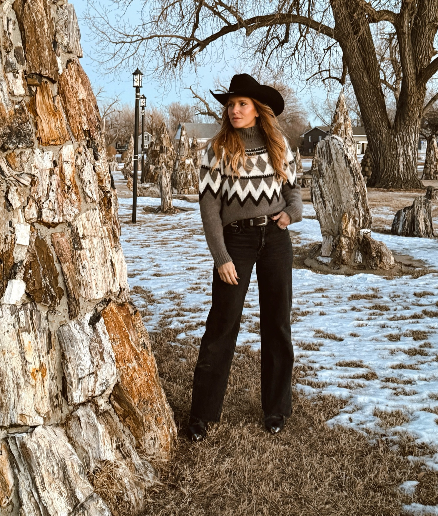 Obsessed with this sweater! 

#LTKSeasonal #LTKStyleTip #LTKOver40