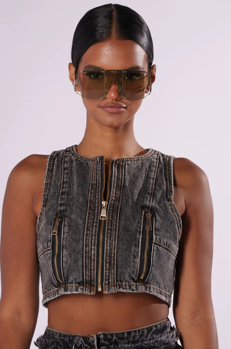 ZIP ME UP DENIM TANK | AKIRA