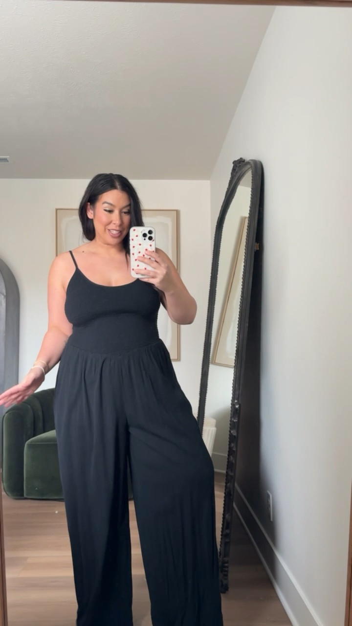 Love this smocked jumpsuit @Aerie   
-
-
-
Aerie, Midsize, Midsize OOTD, Denim shorts, Spring OOTD, Summer OOTD, Curvy fashion, Midsize denim, Swim, One-piece, Midsize Swim

#LTKMidsize #LTKootd #LTKSeasonal