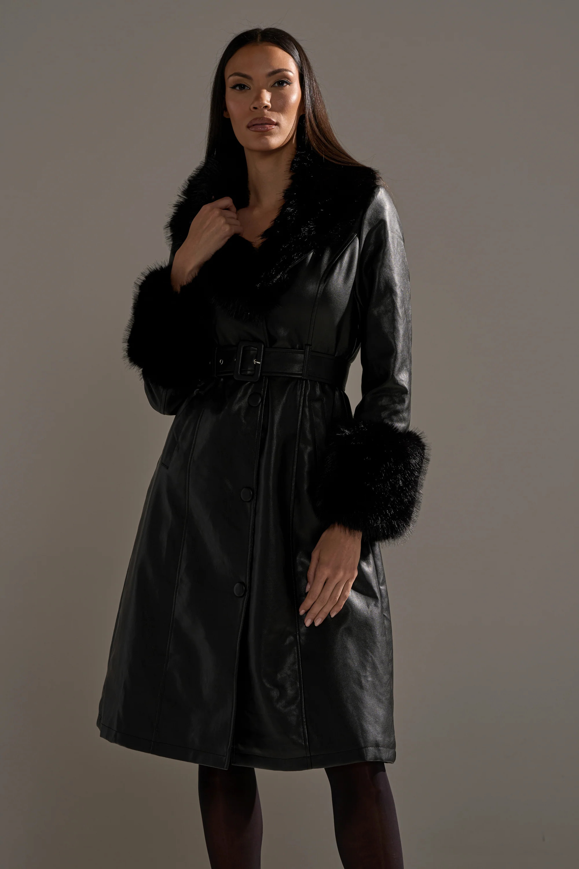 AKIRA Kaya Fur Trim Trench Coat | Black | Size Medium | AKIRA