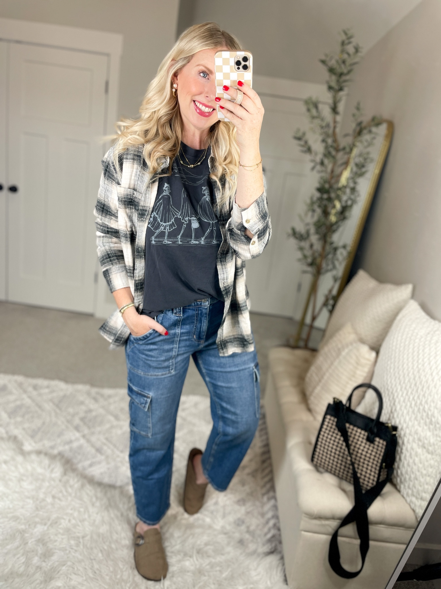 Daily try on, LTK sale, American eagle, Halloween tee, utility jeans 

M in both tops [tee is very oversized!] 

#LTKSale #LTKsalealert #LTKfindsunder50