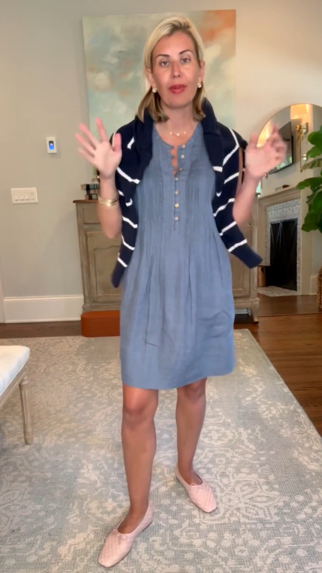 You know the drill… sweating in the parking lot and freezing the second you walk inside. Rounding up the outfits
I will reach for all summer: easy pieces with a layer for when the AC is working overtime.
Tops, sweater, jacket, dresses size XS
Shorts size s
Shoes- size down to 7 (usually 8)
@quince #quincepartner