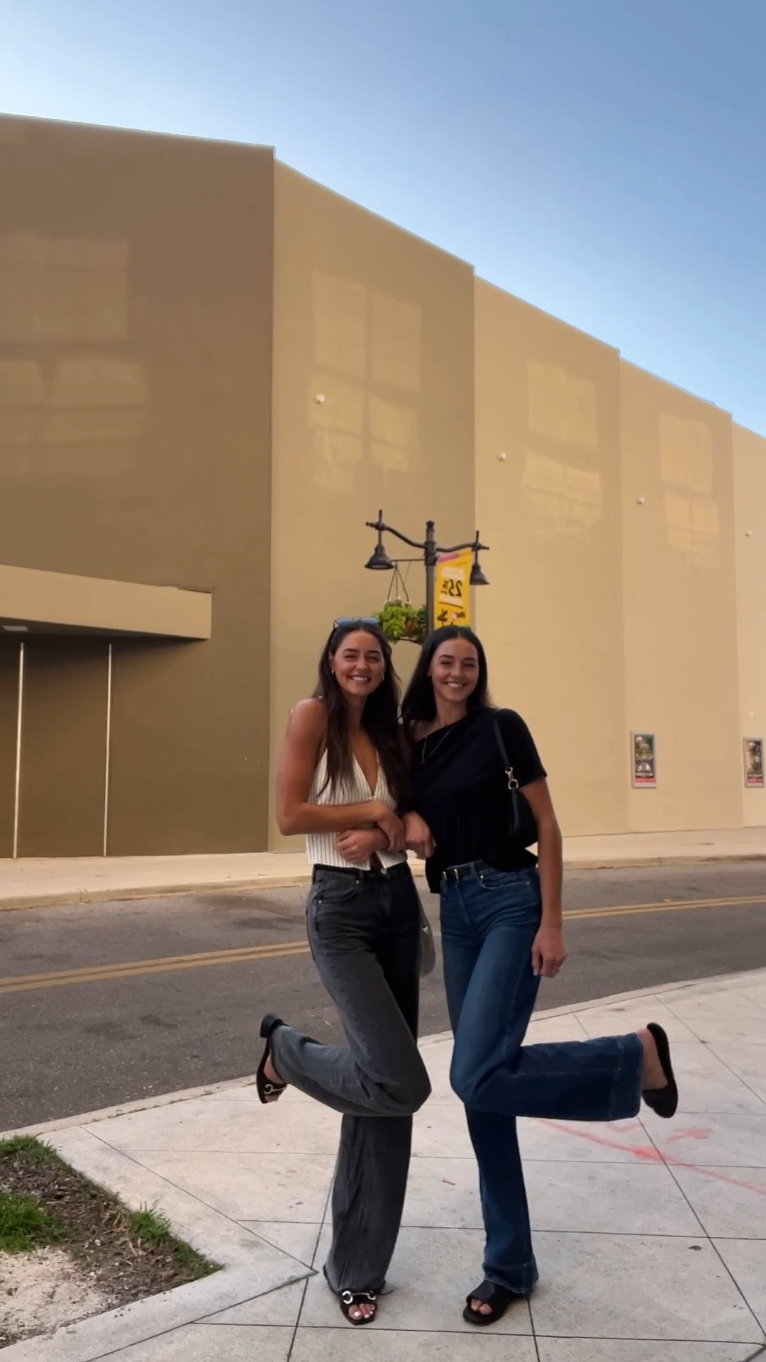 White tank RESTOCKED !! 

#LTKSeasonal #LTKFindsUnder50 #LTKStyleTip