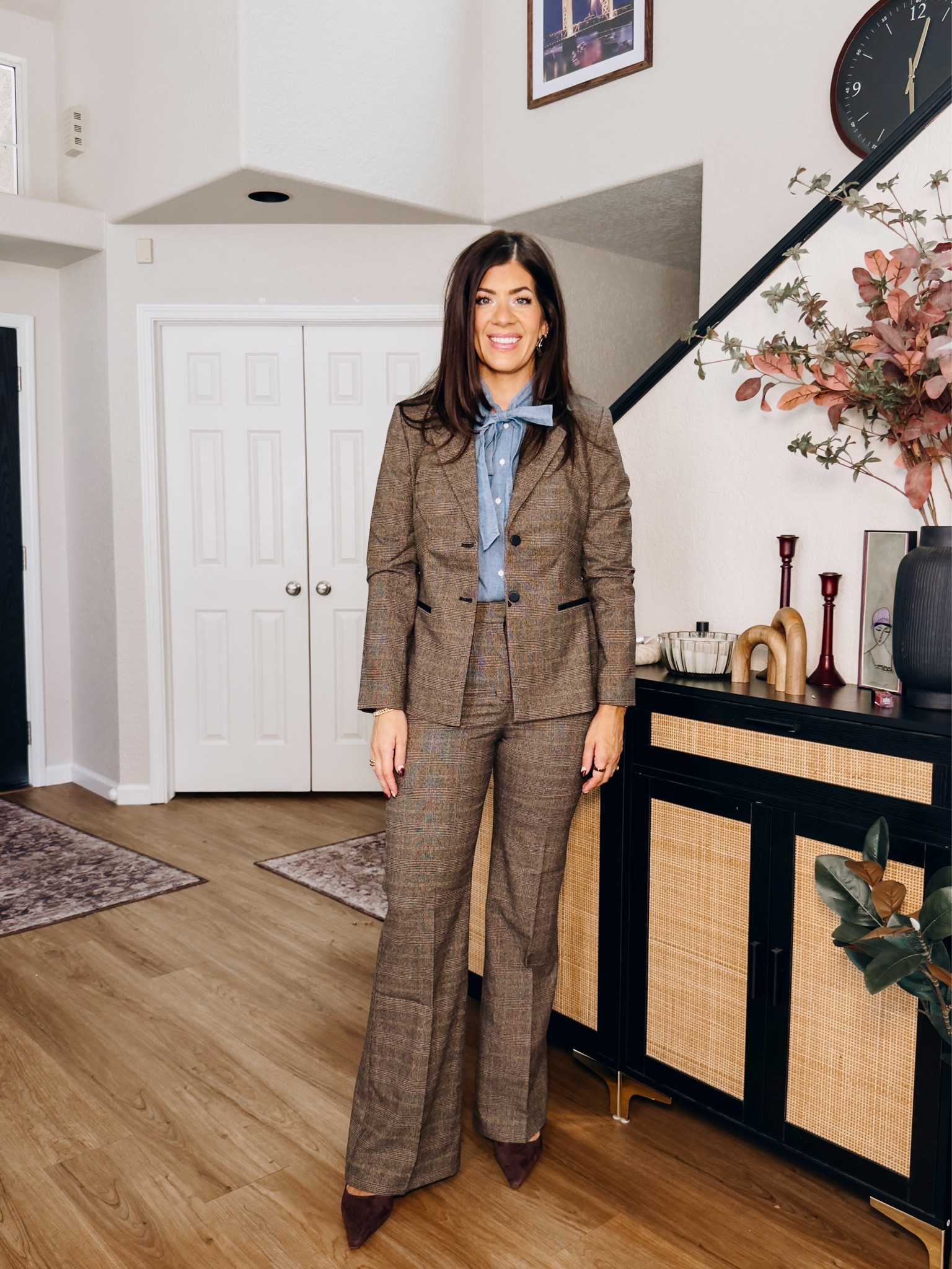 Tailored suits for curved
Medium denim top
Medium blazer
10 regular trouser

#LTKMidsize #LTKTall #LTKWorkwear