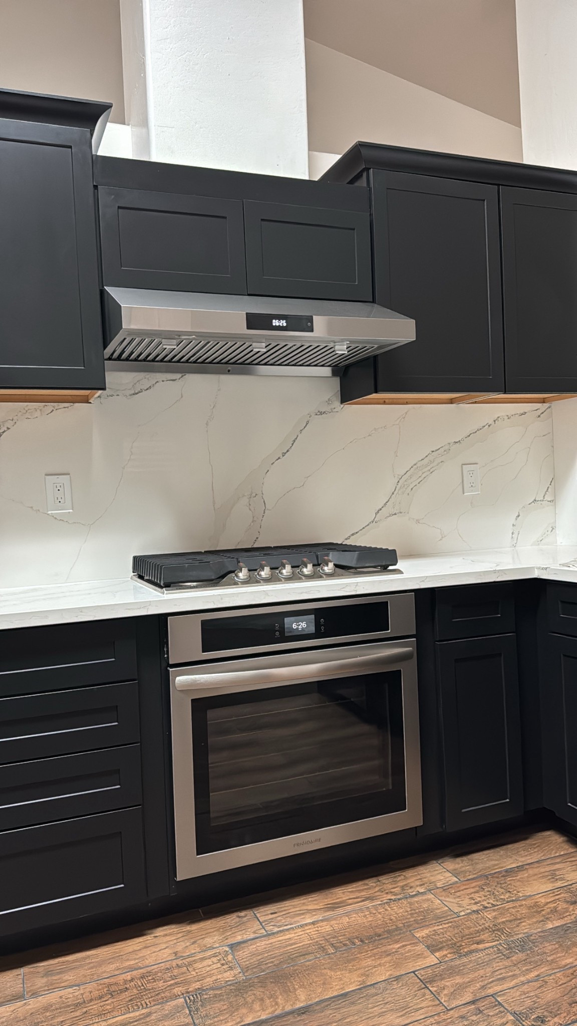 Our new kitchen is in the final stages! I’ve had some questions about our new appliances so I thought I would link them!! This kitchen is meant for cookin for that’s for sure!  

#LTKStyleTip #LTKHome