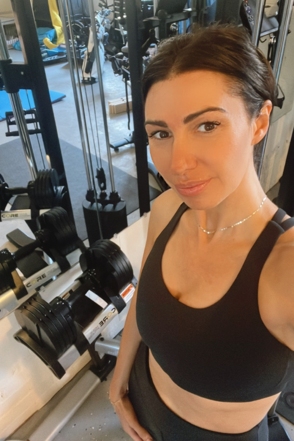 Best adjustable dumbbell weights and stand for small space. 
Yes #workout #gym #corehomefitness 