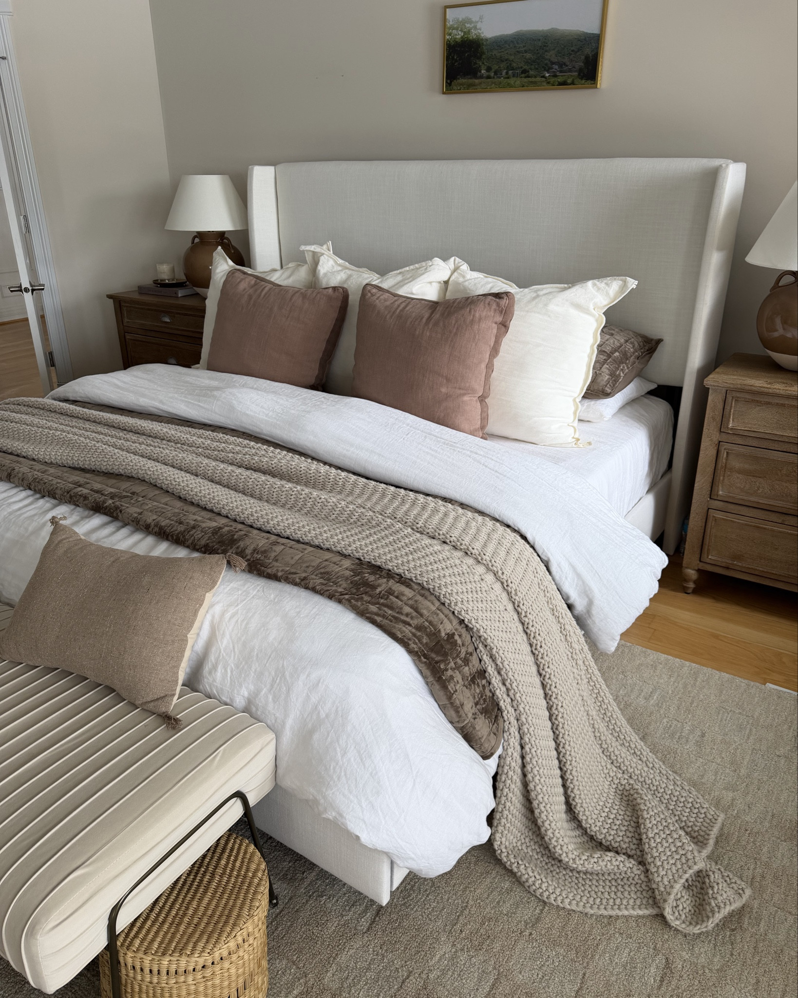 Target bedding & bath sale ends tonight — the pieces I actually use and rebuy are included 🤍
Soft sheets, plush towels and the neutral basics that make your home feel clean + hotel-like. 

#LTKHome #LTKSaleAlert