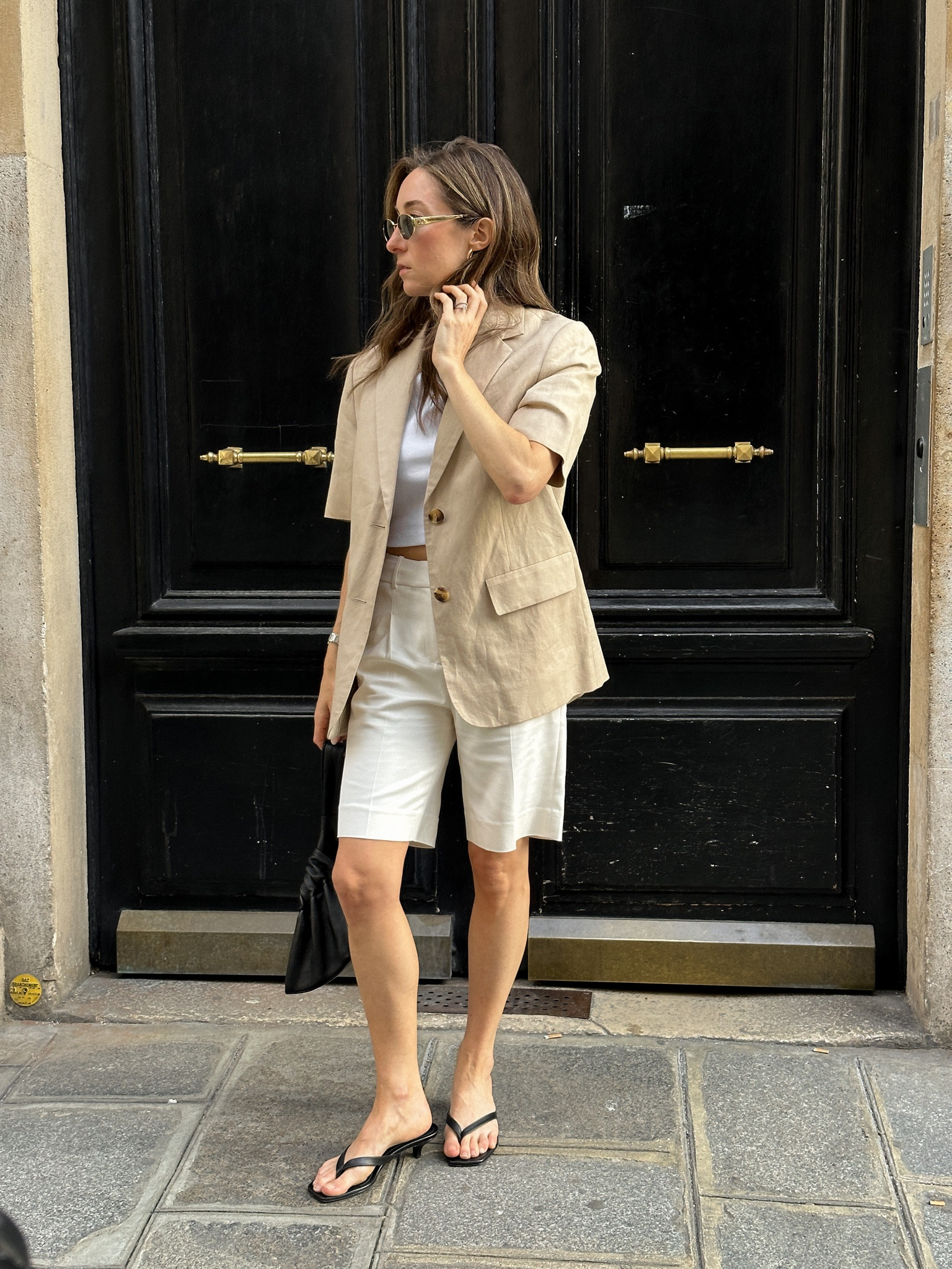 A Bermuda short summer. Size down! For context I take a 24 in most denim and am wearing a 00, a 0 would work too. Bag is by Le Miz (SARAH10 for 10% off).