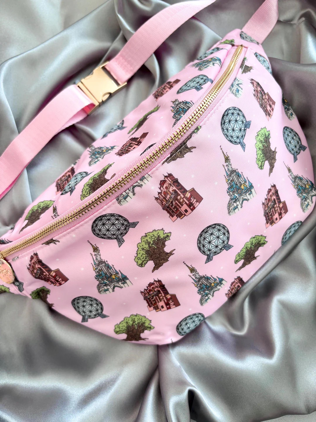 Park Hopper XL Belt Bag | Crossbody | Bum Bag | XL Fanny Pack | Theme Park Bag | Exclusive - Etsy | Etsy (US)