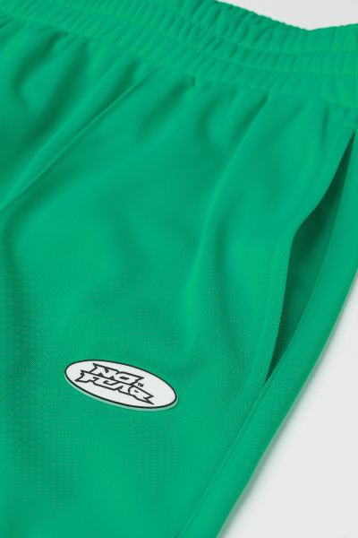 Weite Sportjoggers | H&M (DE, AT, CH, NL, FI)