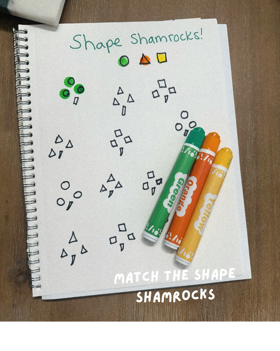 Toddler mom // toddler learning // Amazon find // toddler activities // learning journal 