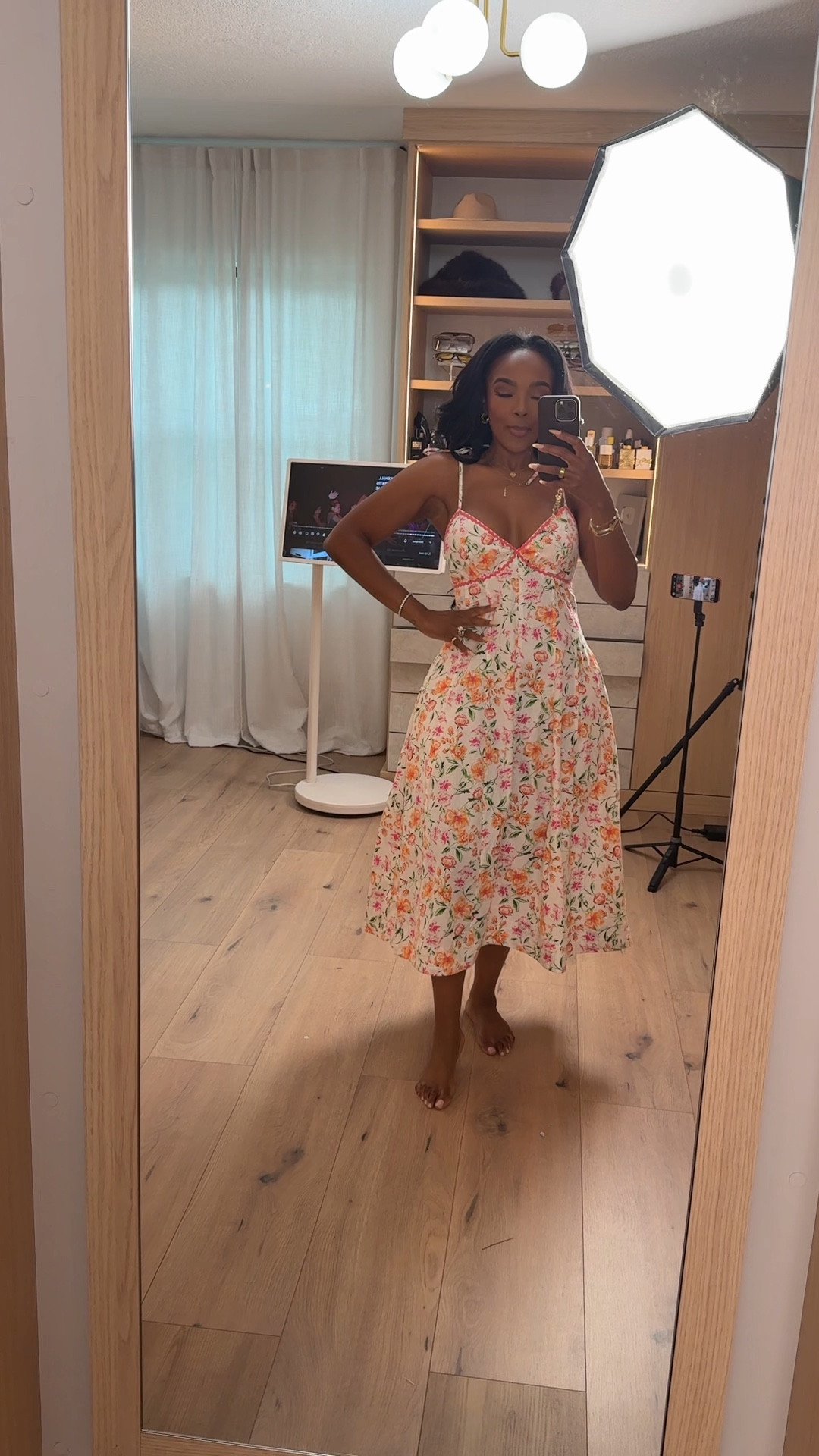 Scroll to shop this feminine floral dress 🌸

This lightweight midi is the perfect mix of soft and flattering—adjustable straps, a fitted bust, and flowy skirt that moves beautifully for an effortless look.

Perfect for brunch, vacation, date nights, or spring/summer events.

📏 Measurements: 5’4”, 140 lbs, 34D bust, 27” waist, 40” hips

Follow me on Instagram and YouTube @kirasfashionfinds

#LTKPetite #LTKgrwm #LTKvlog