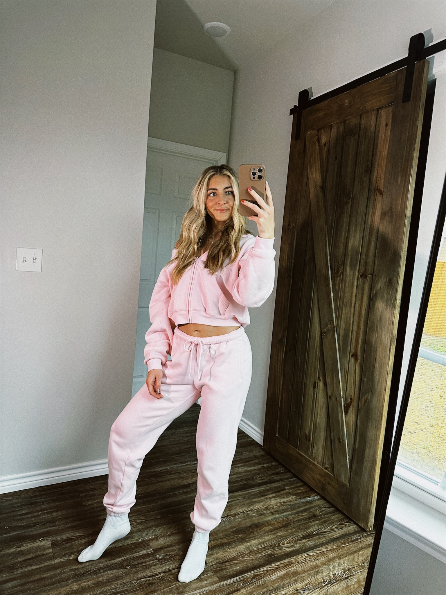 Cozy Skims sweat set 
#cozy #valentinesgiftideas #pinkoutfit #skims #pink #valentinesday

#LTKstyletip #LTKMostLoved #LTKGiftGuide