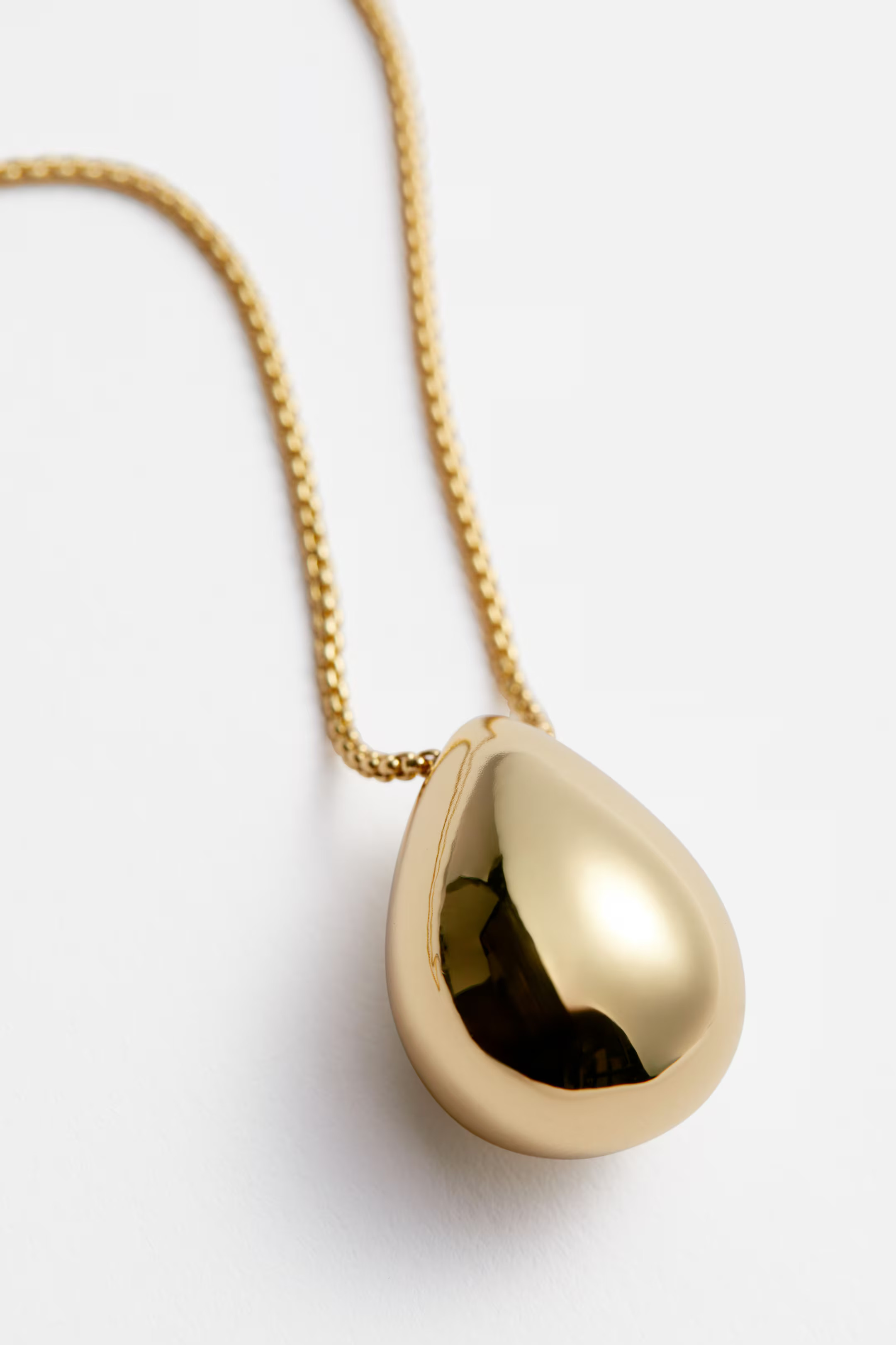 Long Drop-Pendant Necklace | H&M (UK, MY, IN, SG, PH, TW, HK)