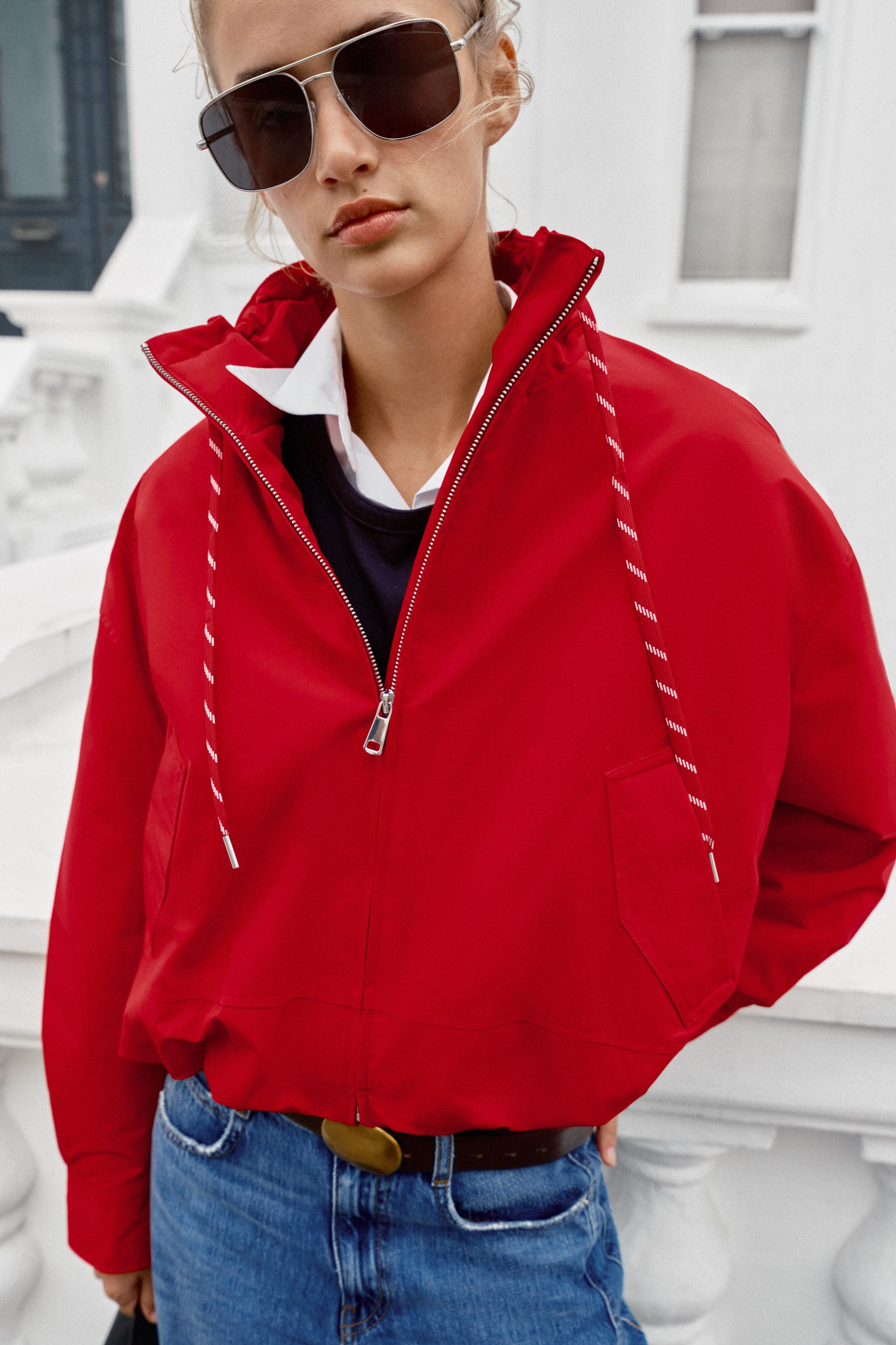 Quilted jacket crafted from water-repellent fabric. The material helps keep you dry during short ... | Zara US