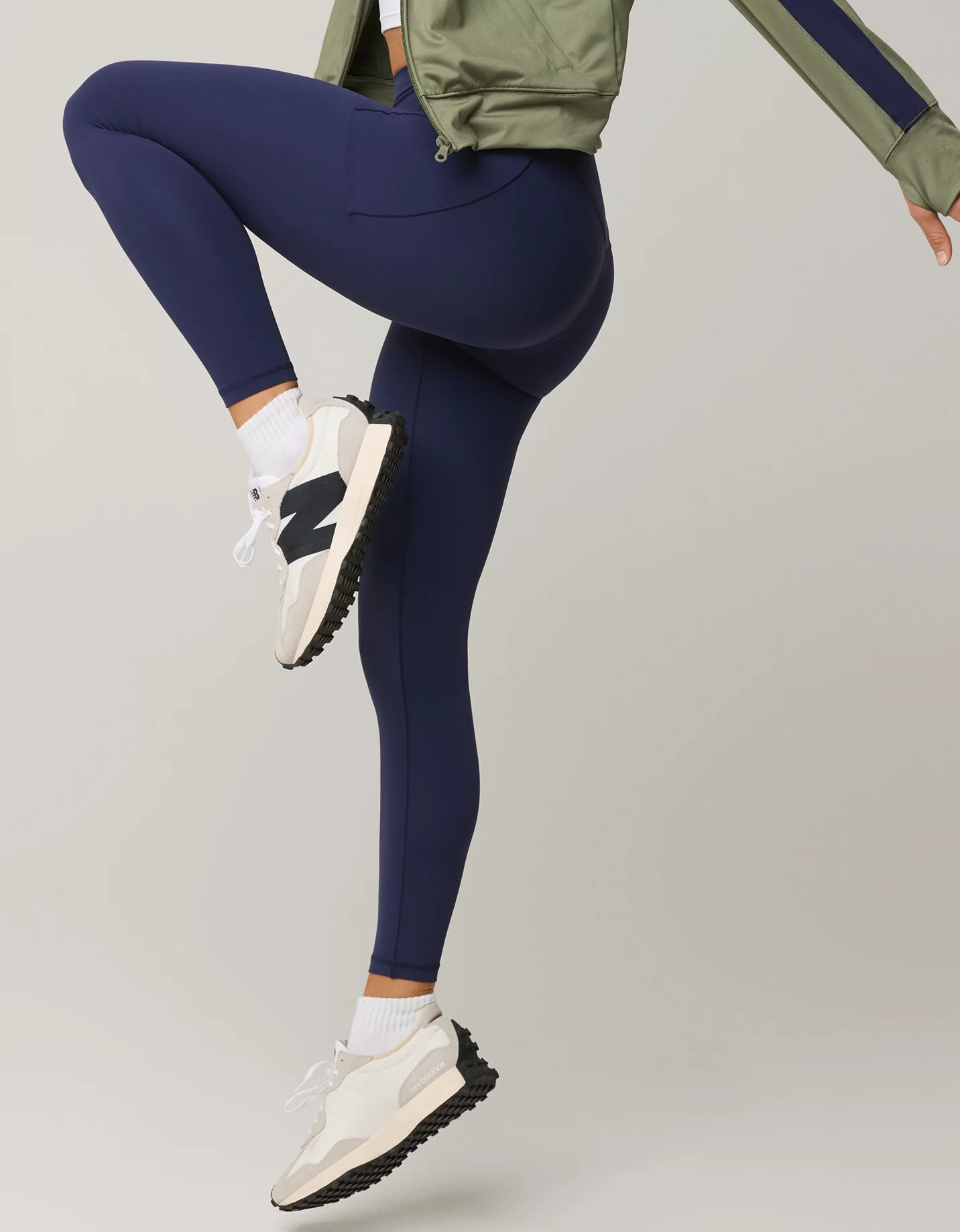 OFFLINE By Aerie Real Me XTRA High Waisted Pocket Legging Women's Royal Navy XS | Aerie